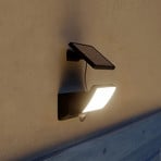 Lampada da parete solare a LED Philips Fyns, nera, con sensore, IP44