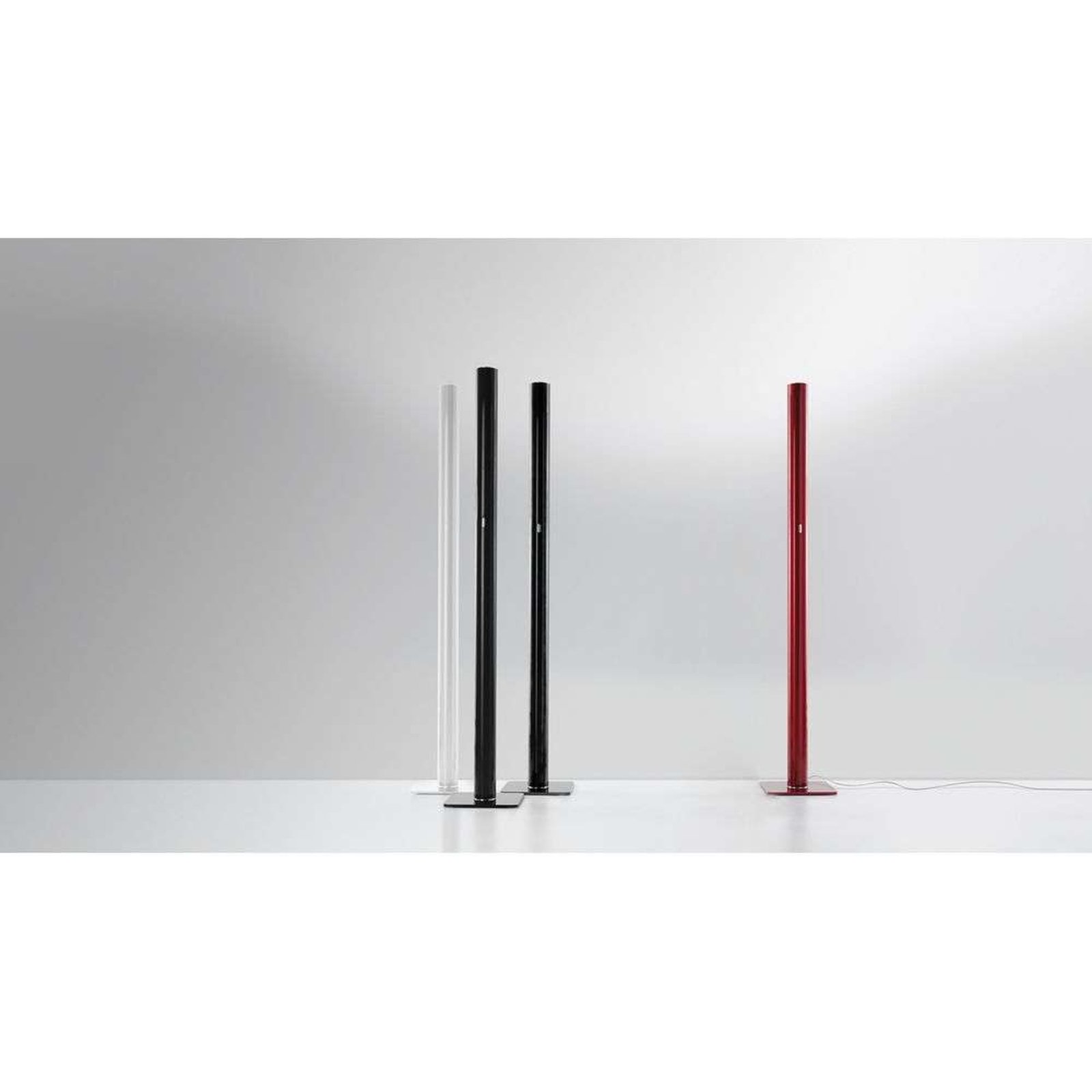 Ilio Lampadar 2700K Red - Artemide