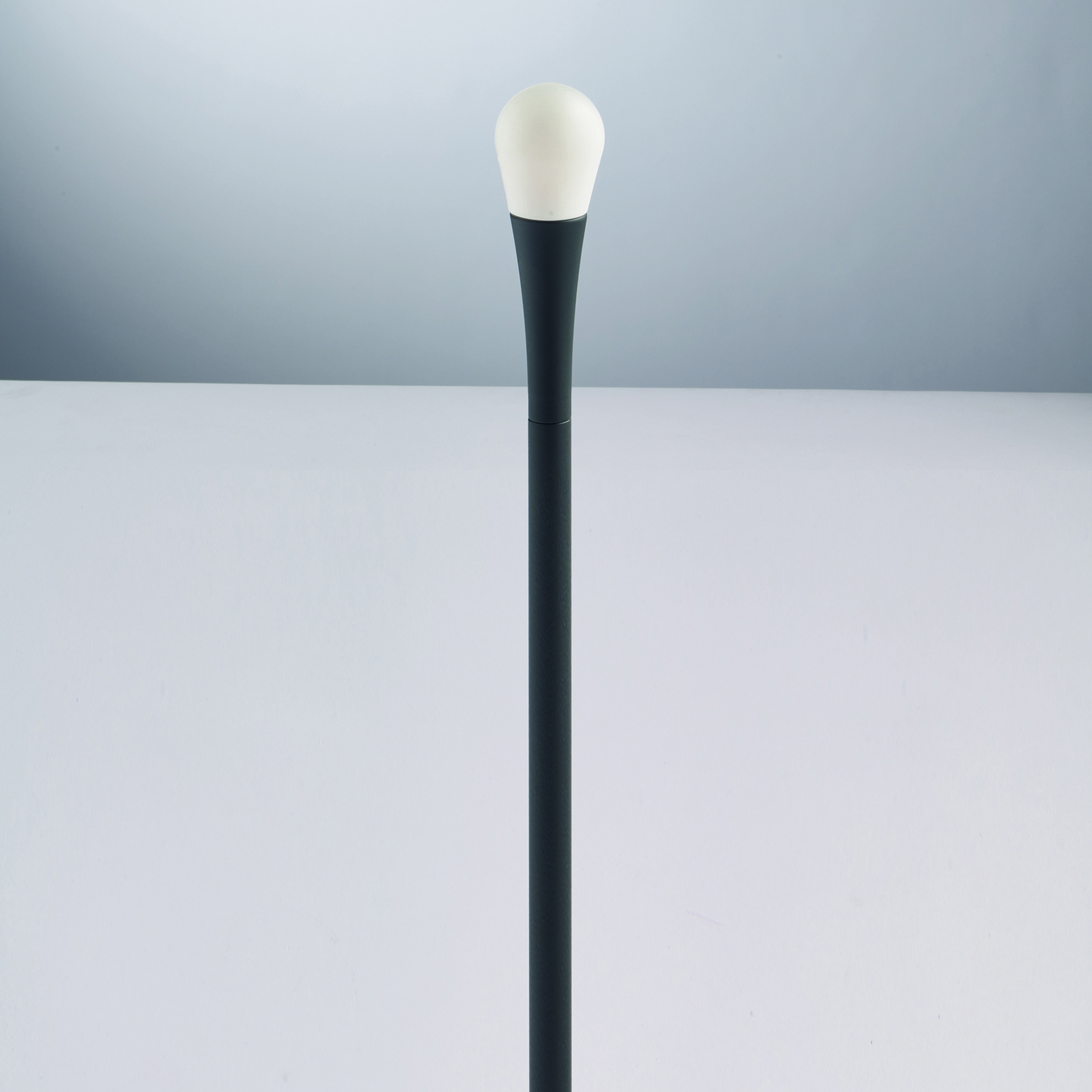 Słupek oświetleniowy Drop, IP65, 74 cm wysokości