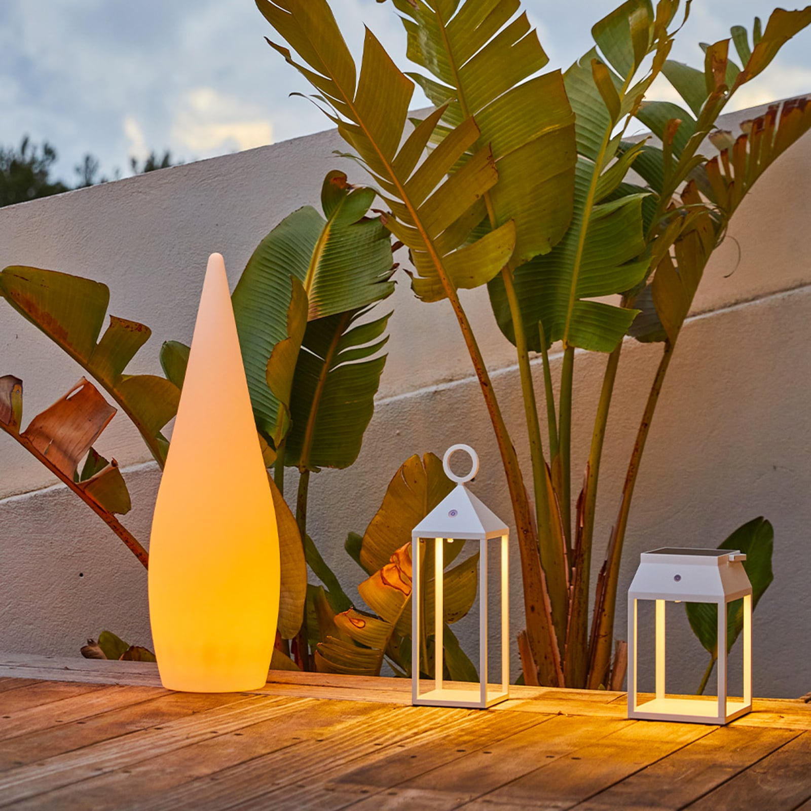 Lámpara LED recargable para terraza «Classy», color blanco, altura 120 cm, RGBW