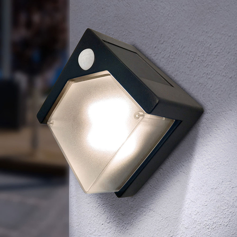 LED-aurinkoseinälamppu 36480 liiketunnistimella