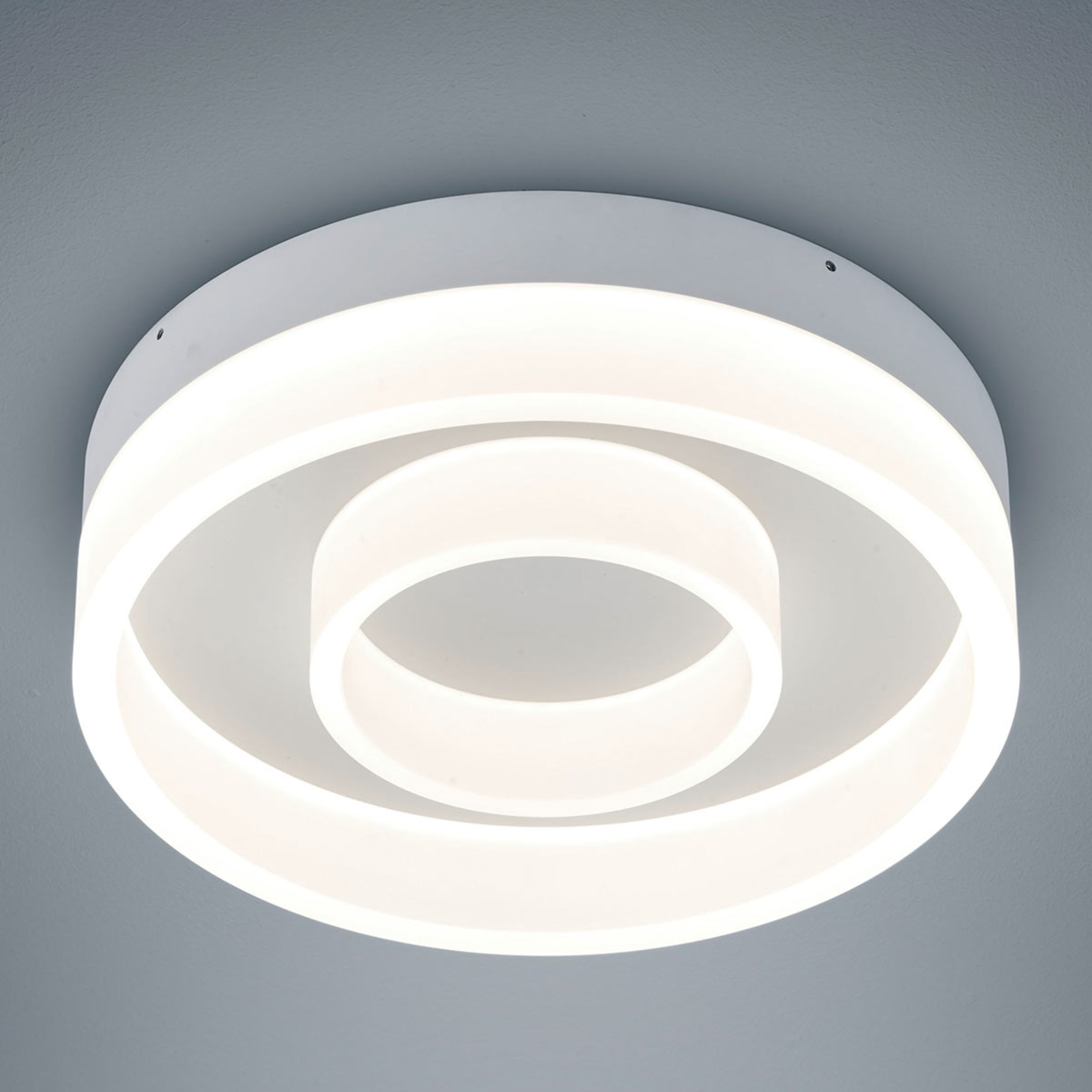 Helestra Liv - round LED ceiling light, Ø 30cm