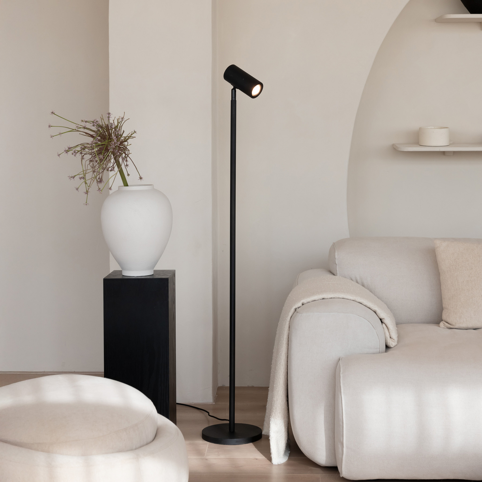 GOOD & MOJO Lampadaire Java, noir, 141 cm, bambou, GU10