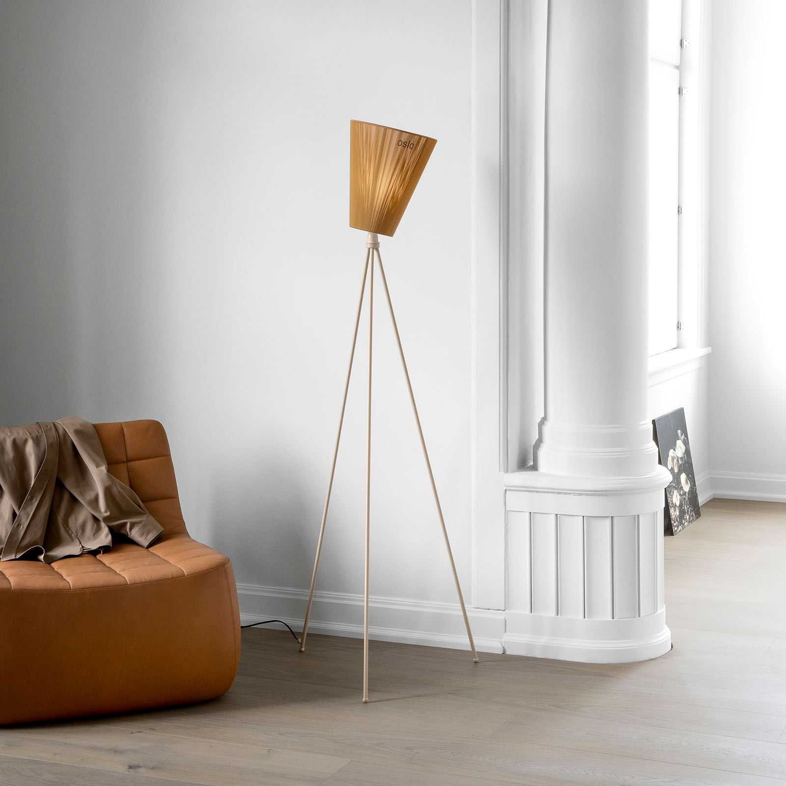 Northern Oslo Wood floor lamp caramel/beige