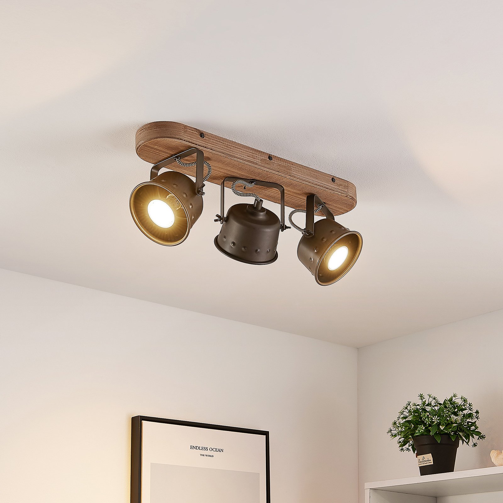 Lindby Rubinjo ceiling spotlight, 3-bulb, long