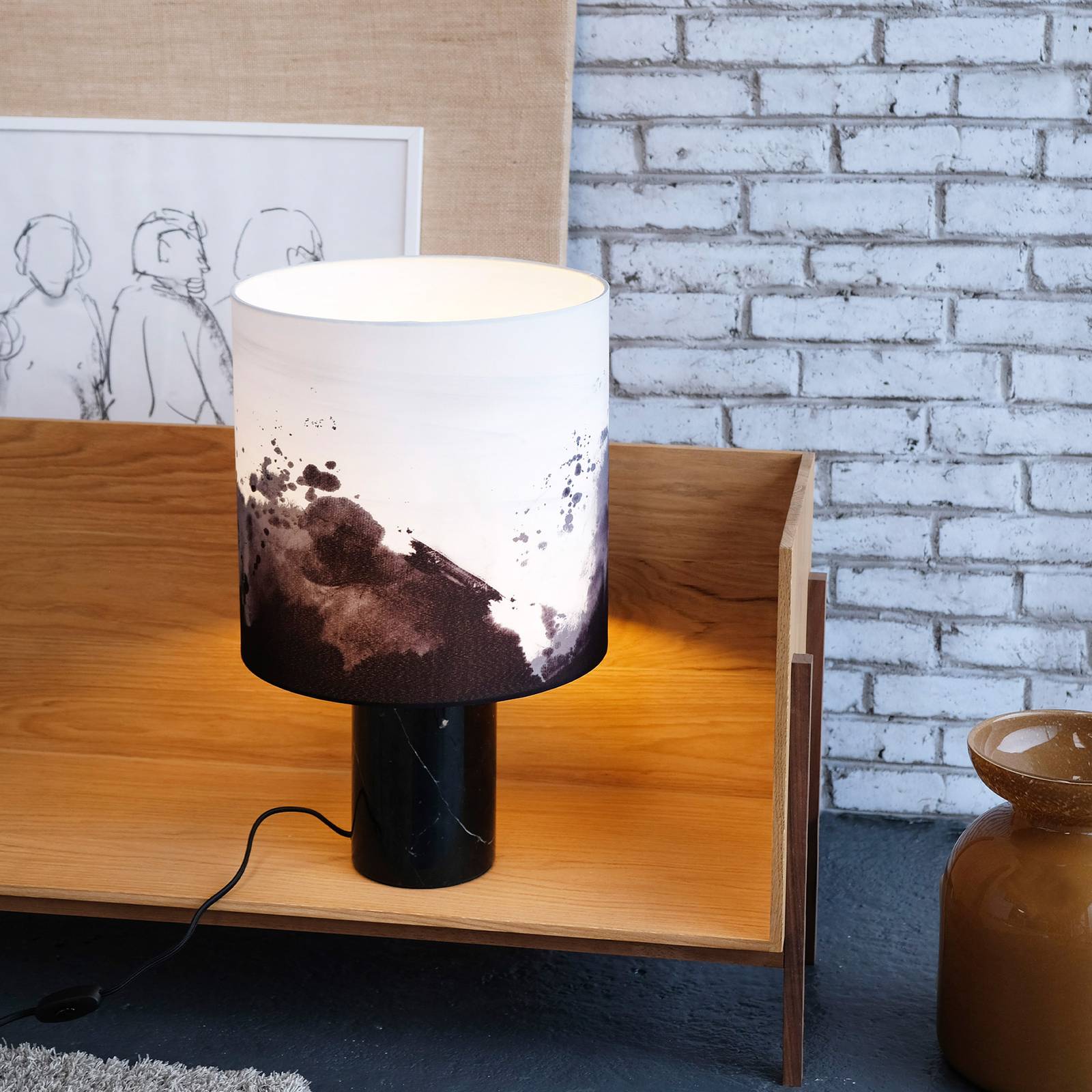 Dyberg Larsen Molly-bordlampe med marmorsokkel