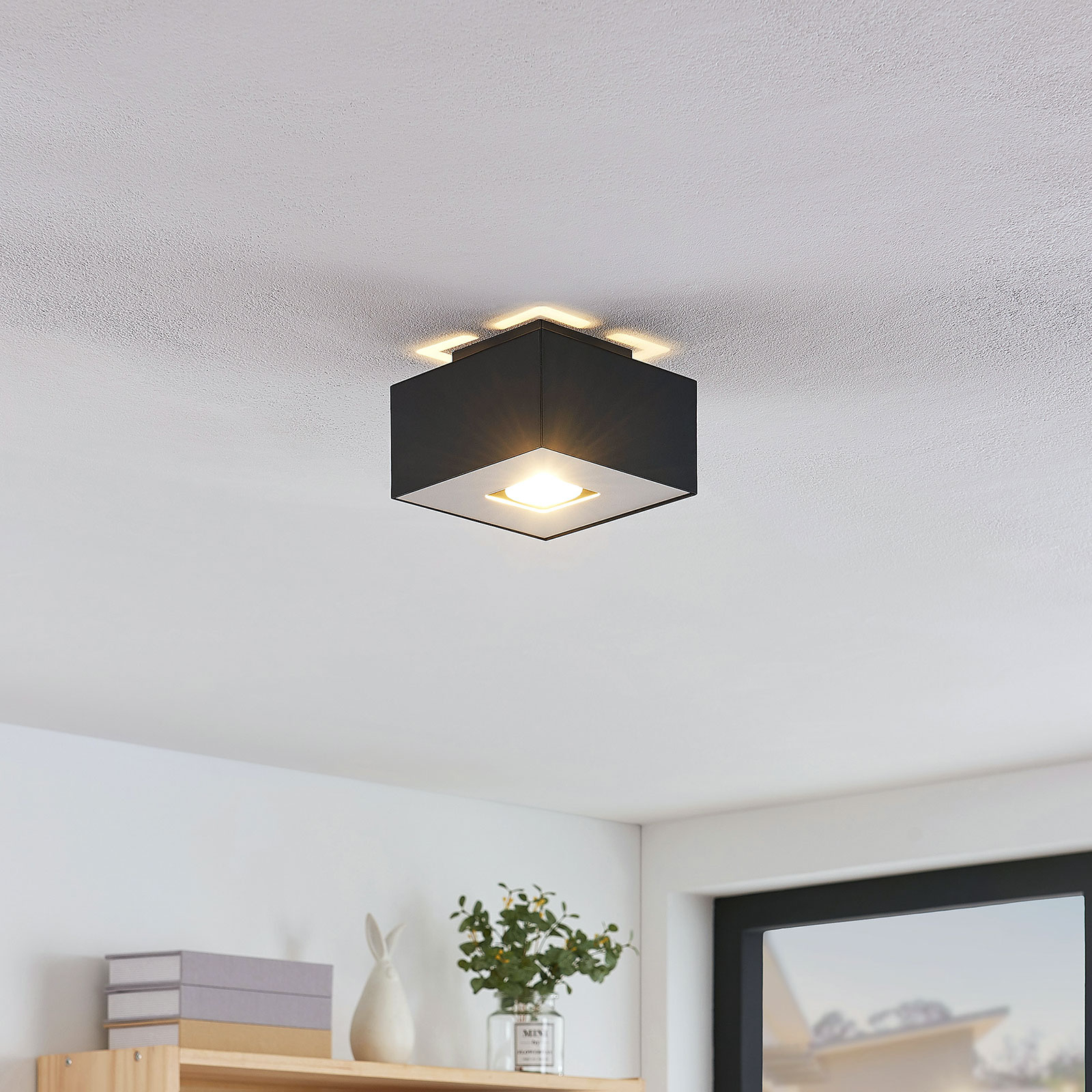 Lindby Kasi ceiling light, black 1-bulb 14 x 14 cm