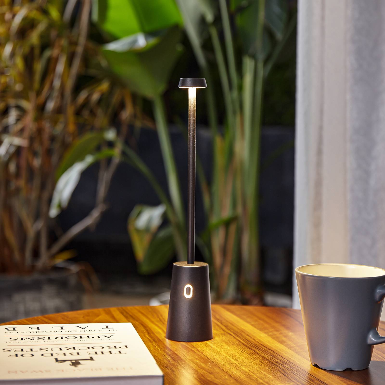 Akumulatorowa lampa stołowa LED Lindby Noelani, wysokość 30 cm, IP44,