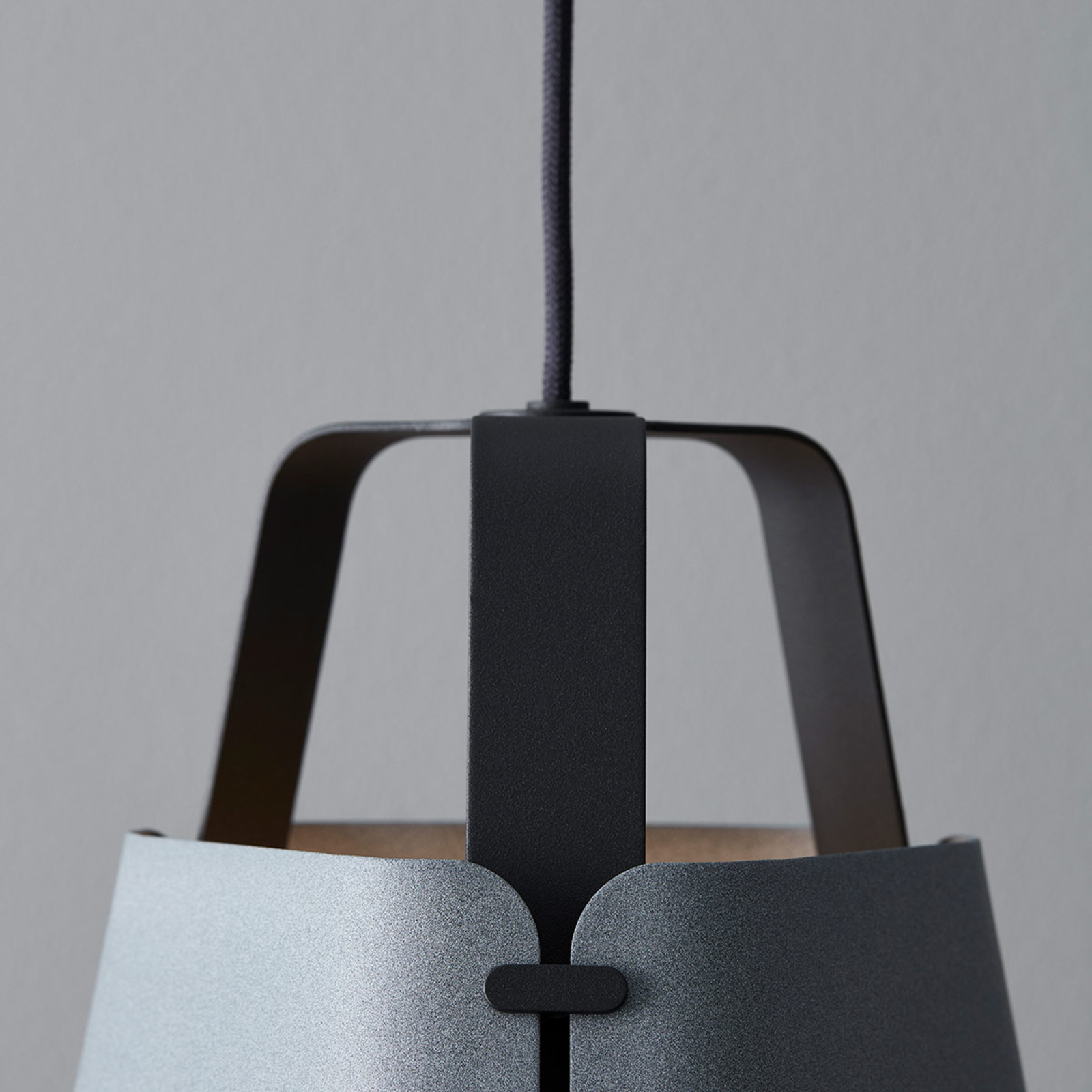 Pendelleuchte Fold, Betonstruktur