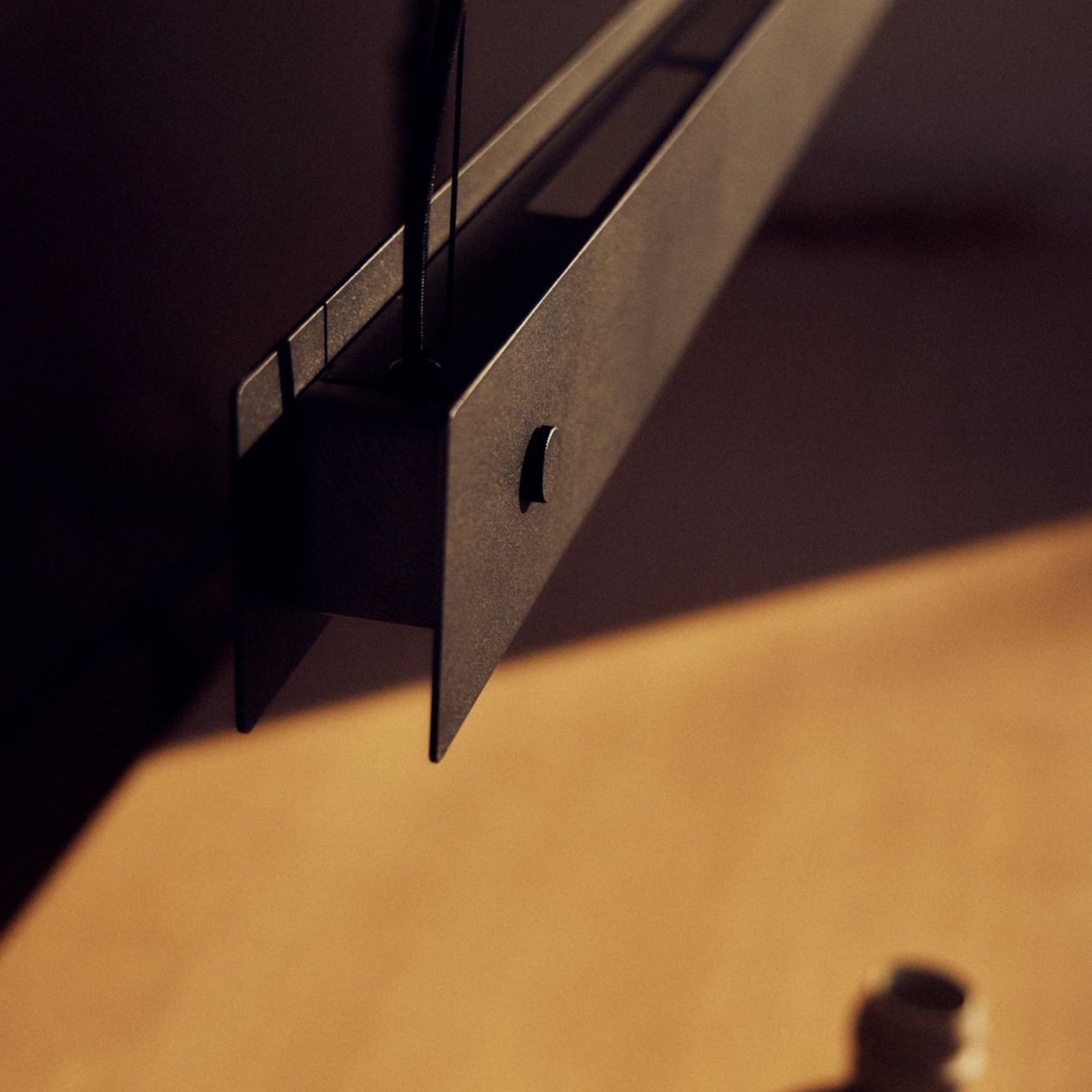 FRANDSEN Lampă suspendată Bridge, negru, sus/jos, 150 cm, G13 FRANDSEN Lampă suspendată Bridge, negru, sus/jos, 150 cm, G13