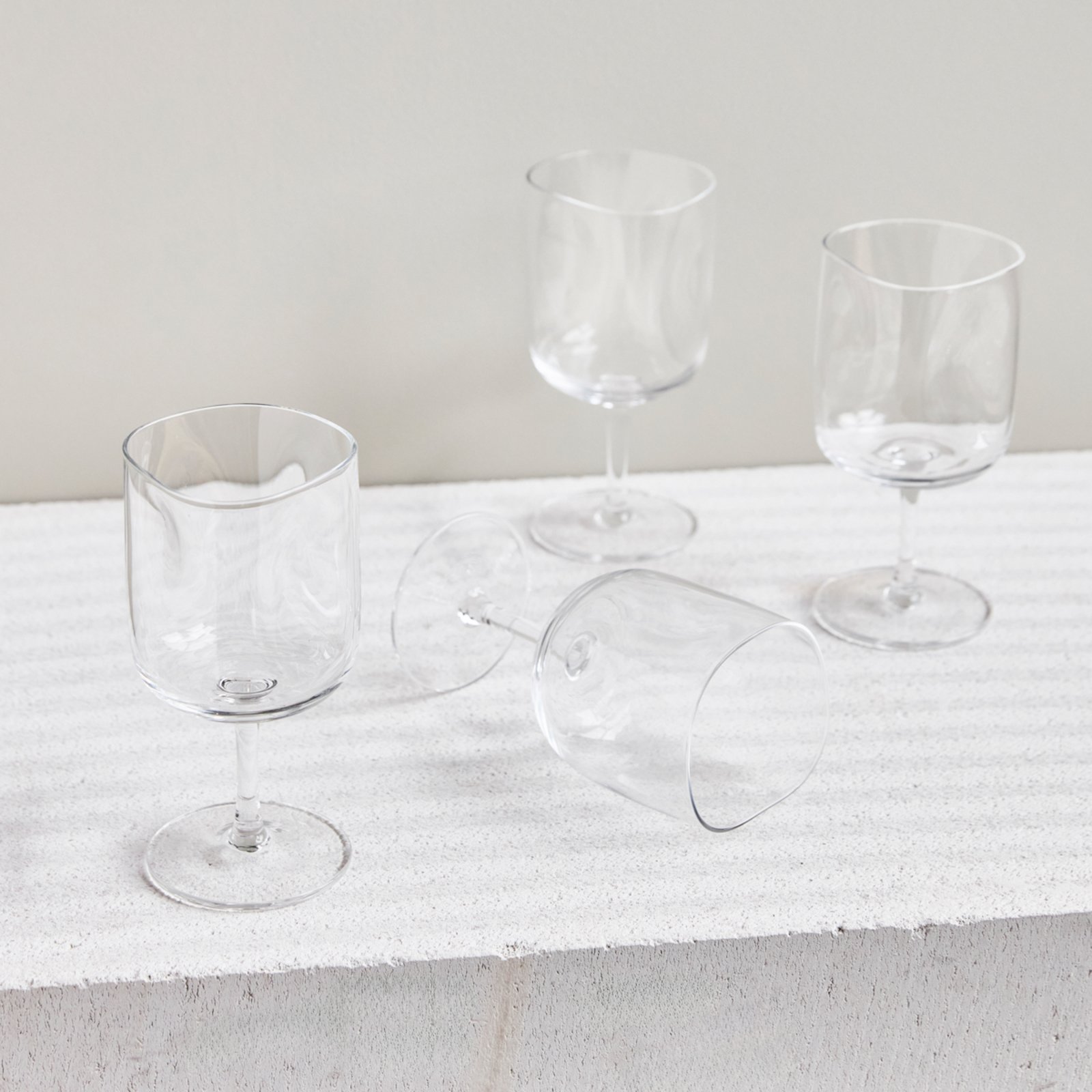 HDSand wine glass, height 16 cm, clear, set of 4 - House Doctor