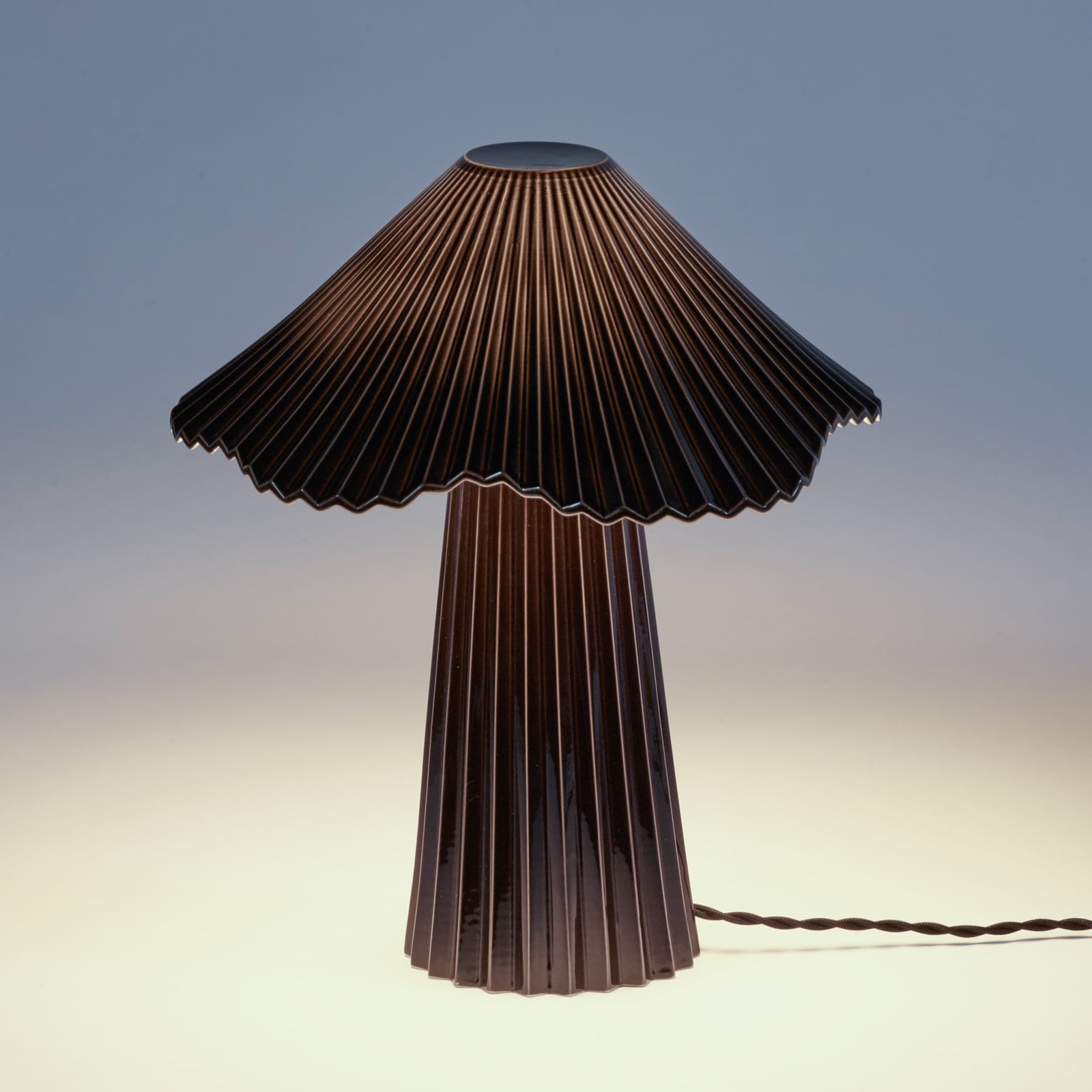 S BLACK/WHITE UALA bordlampe, porcelæn, højde 34 cm, E14 – Serax