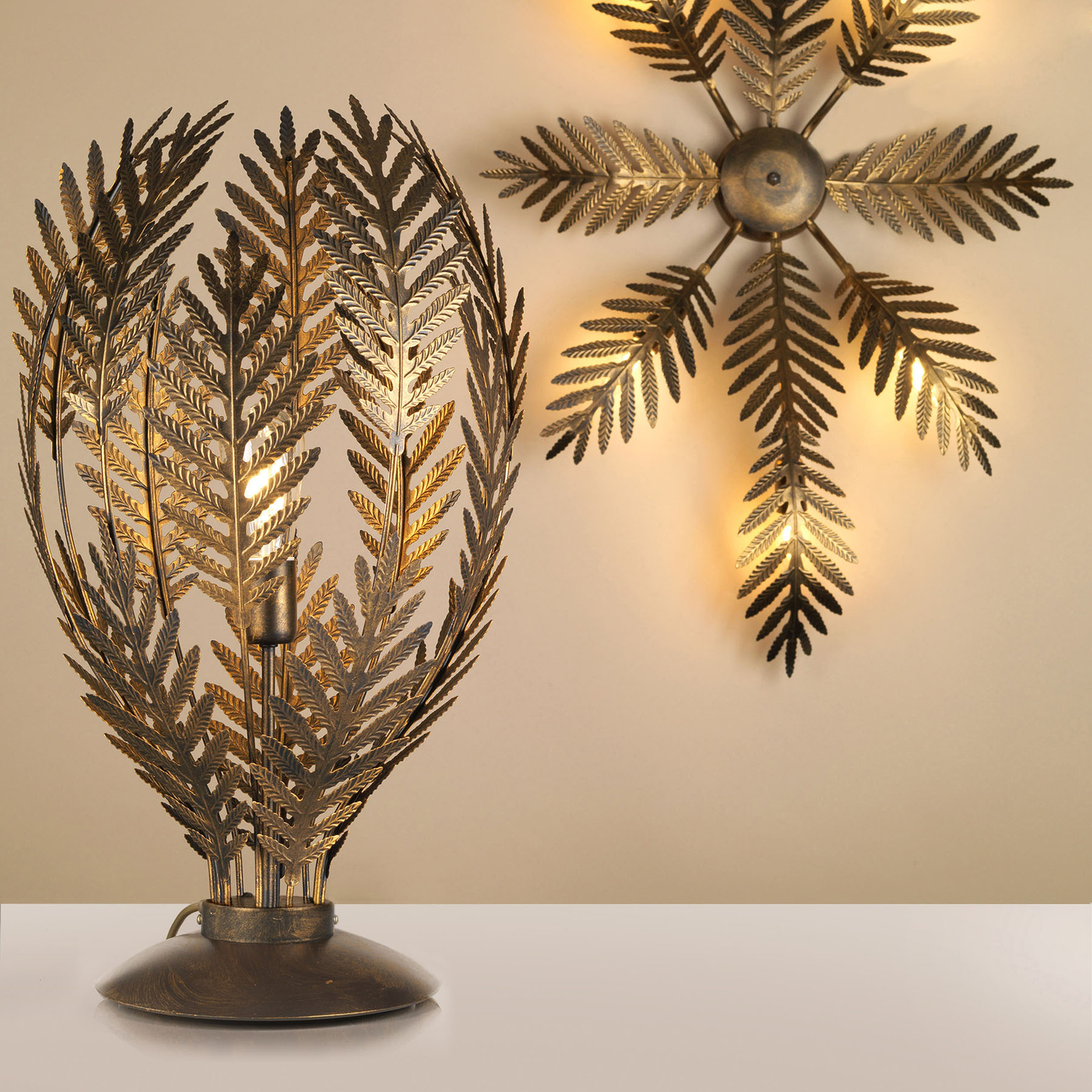 Lámpara de mesa Felce, helecho, bronce, alto 61 cm