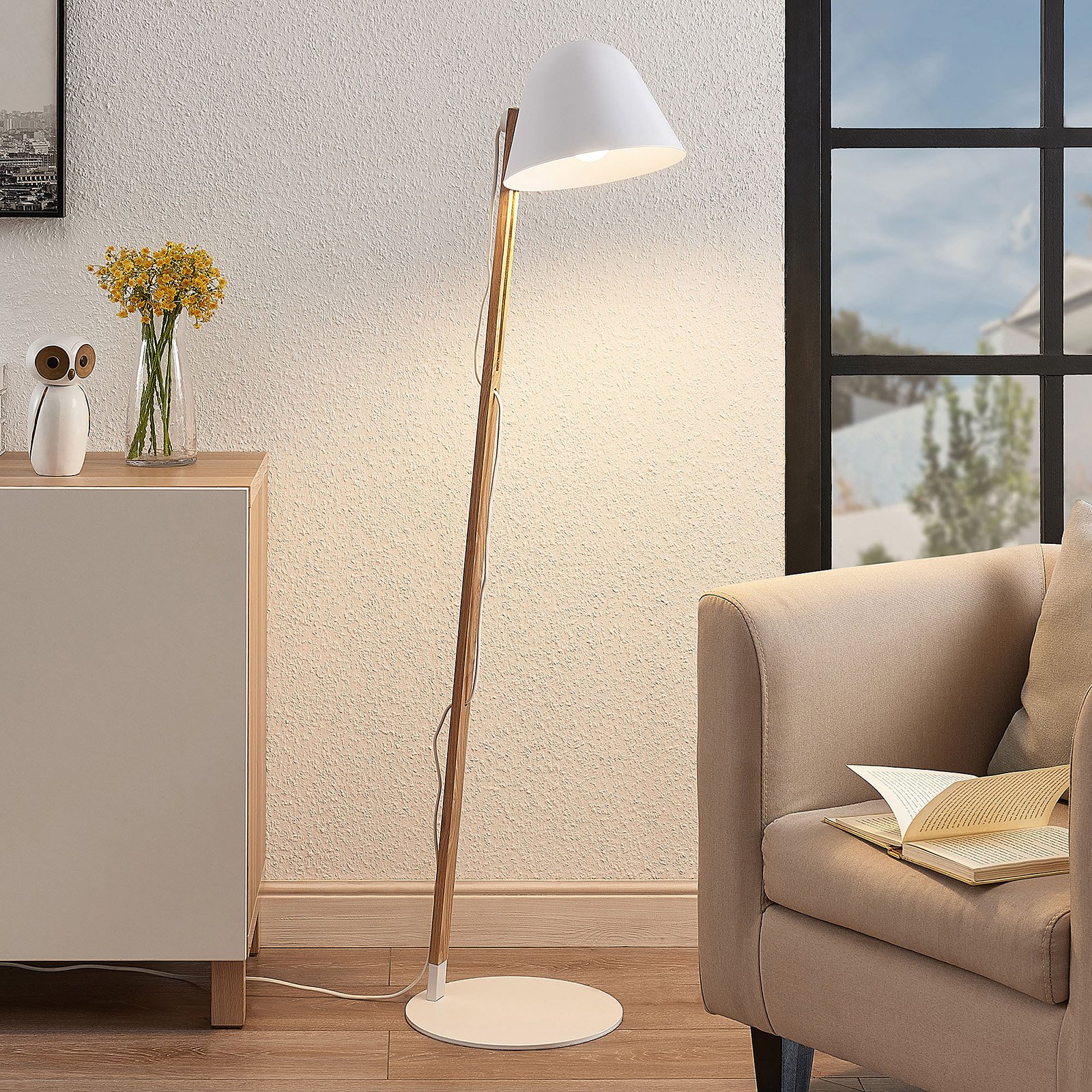 Tetja Lampadaire White/Light Wood - Lindby