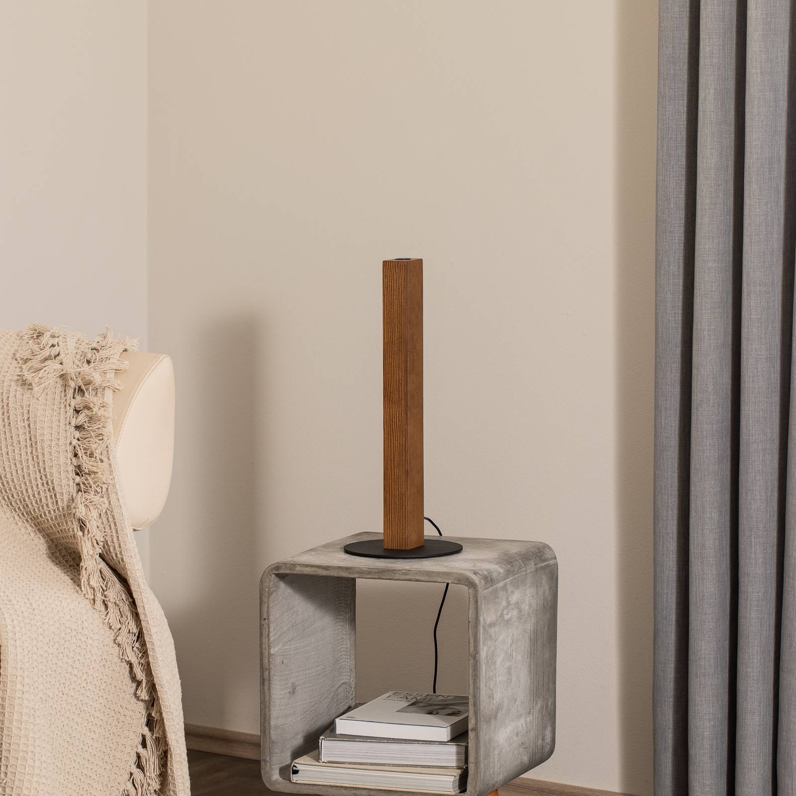 Drewniana lampa stołowa LED Teo, sosna, 42 cm, ściemniacz dotykowy