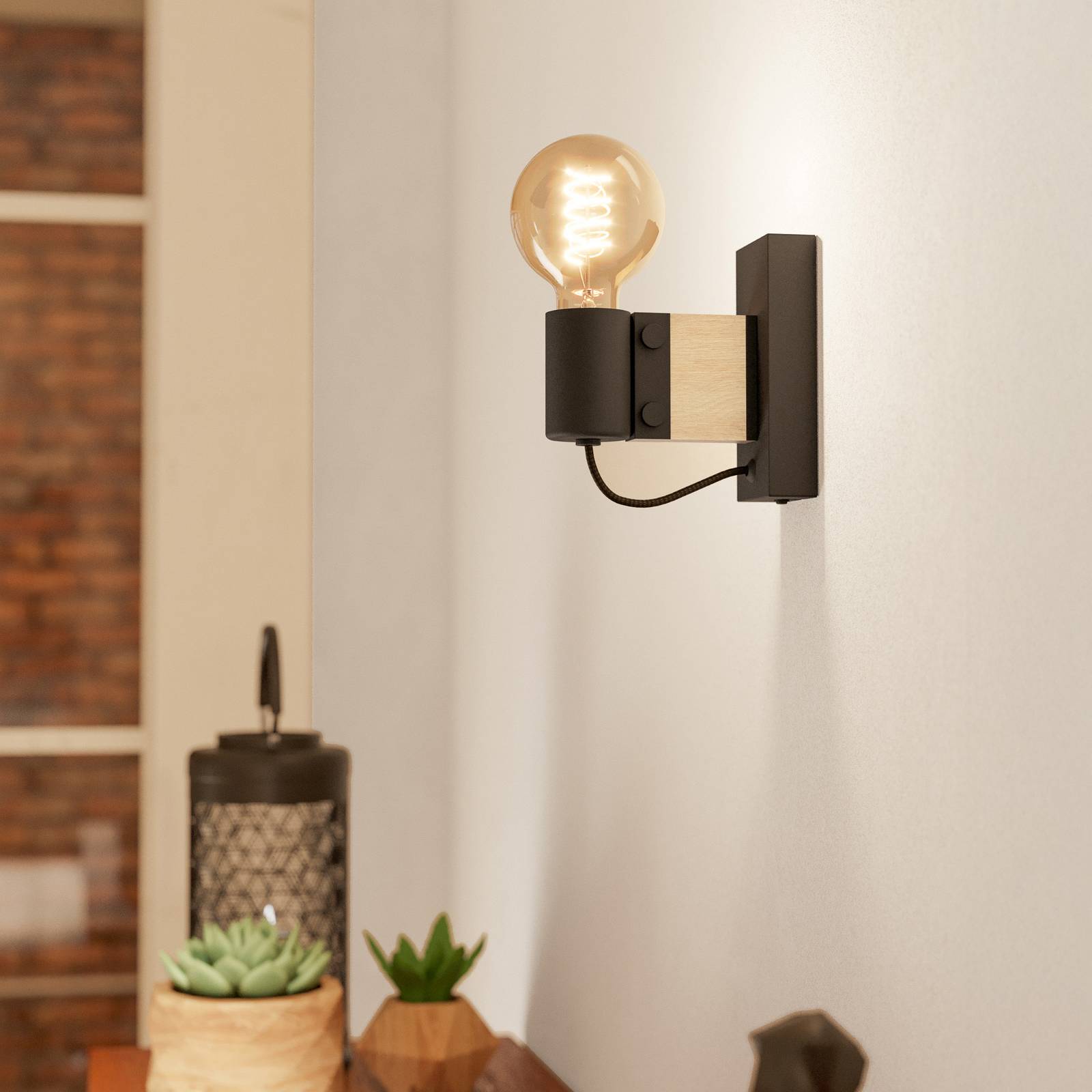 EGLO Bailrigg Wandleuchte aus Holz günstig online kaufen