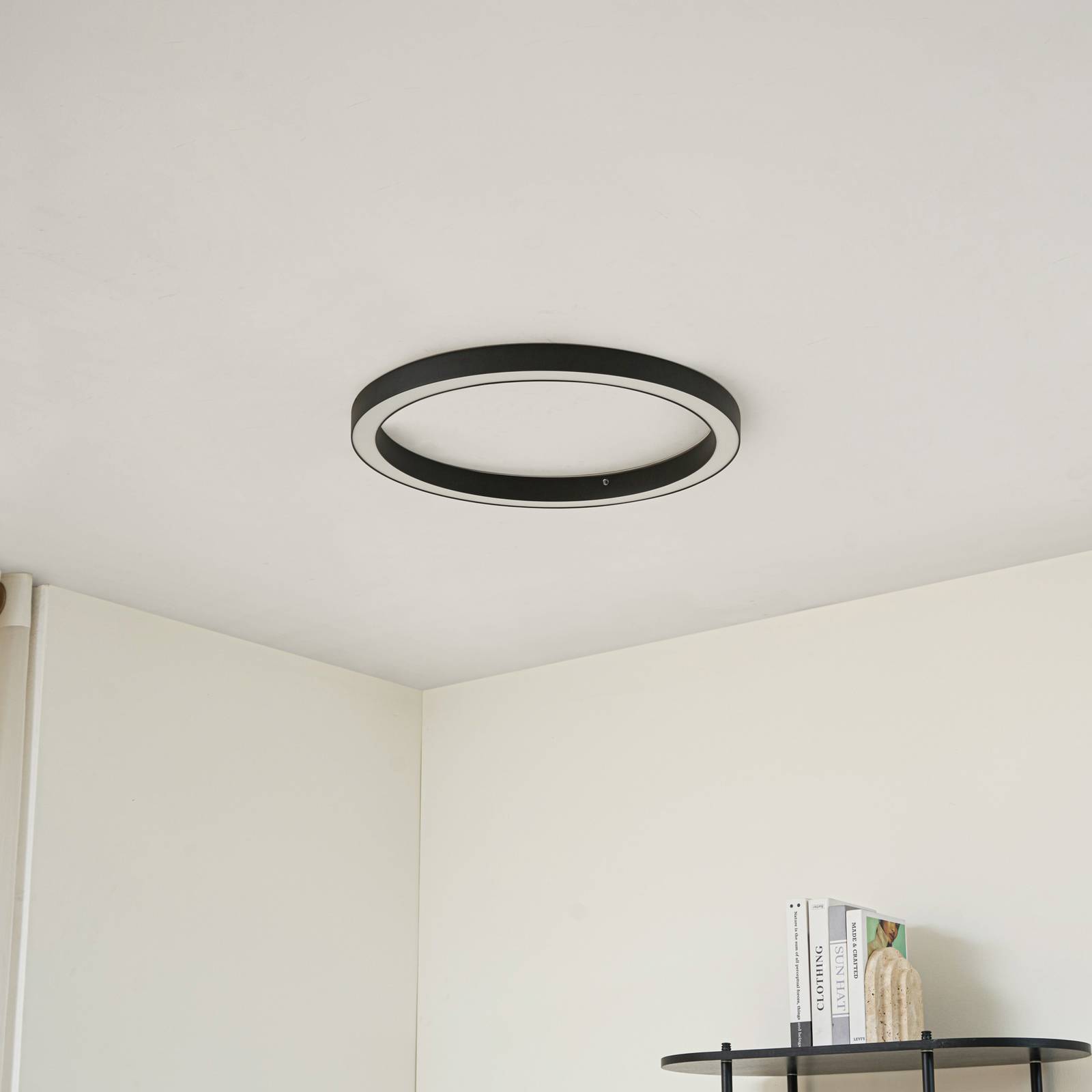 Lucande Lampa sufitowa LED Neor, czarna, Ø 60 cm, CCT, ściemniana