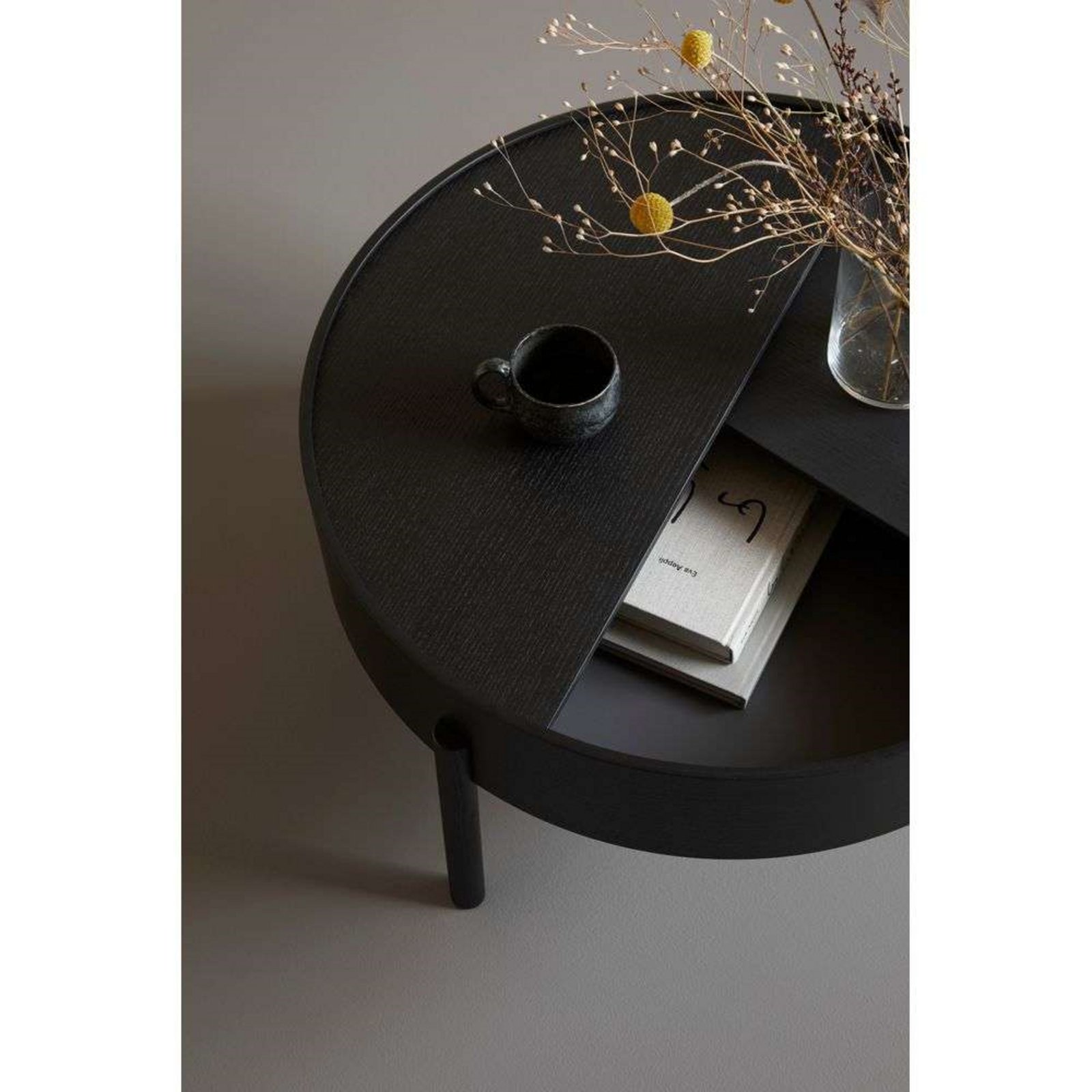 Arc Coffee Table Ø89 Black Ash - Woud