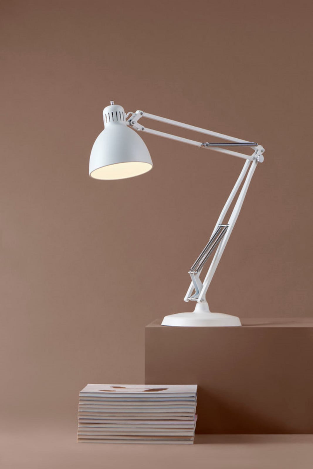Archi T2 Bordlampe m/Base Mat Sort NORDIC LIVING - Kontor / arbejdsværelse - Aluminium