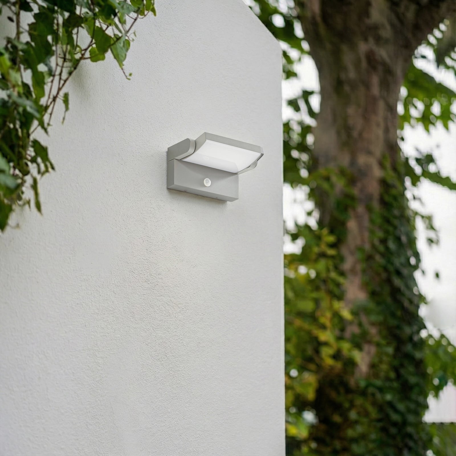 Applique da esterni LED Sherin, sensore, grigia, orientabile - Lindby