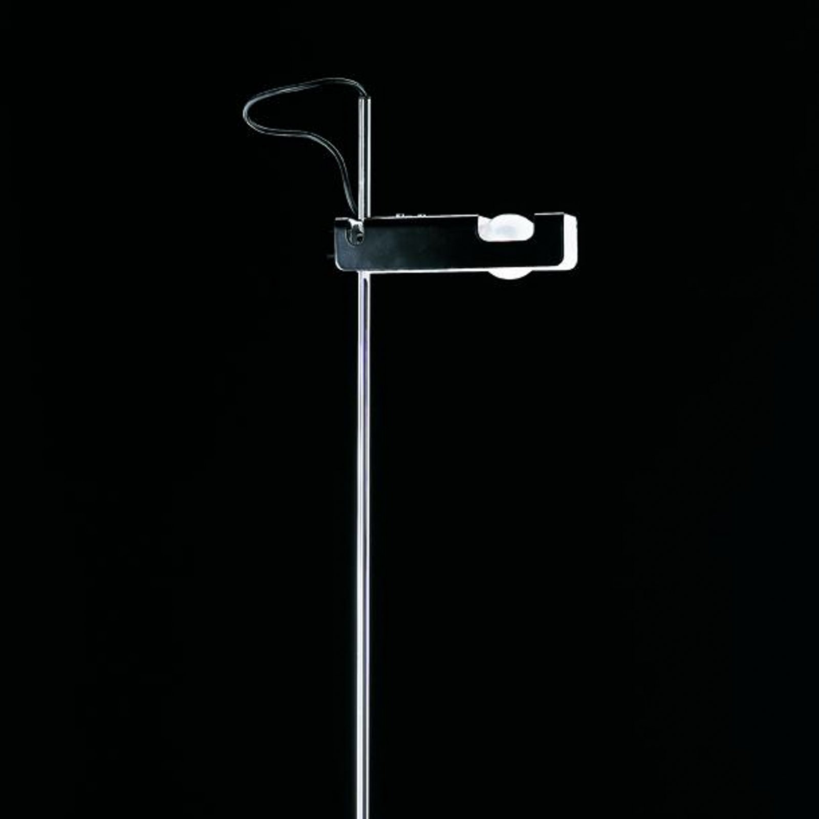 Oluce Spider floor lamp, black/chrome, metal, aluminium