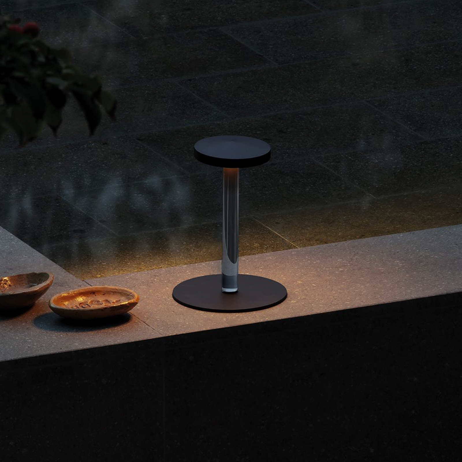 Ideal Lux Lampe de table LED rechargeable Toki noir plastique 25,5cm