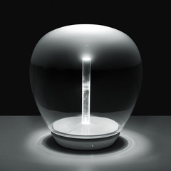 Artemide Empatia bordlampe i glas med LED, Ø 26cm