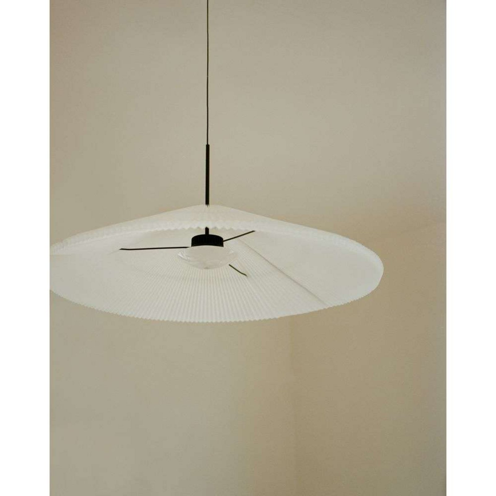 Nebra Lustră Pendul Small White - New Works