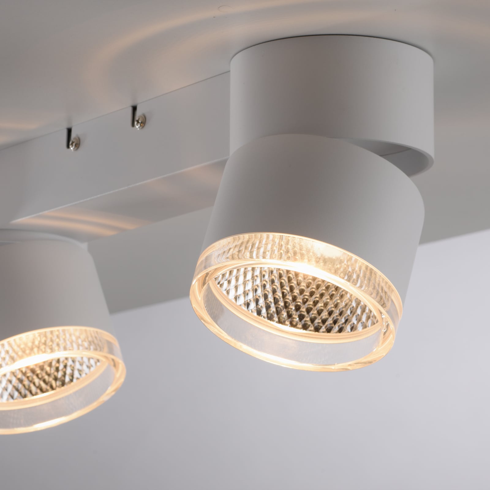 Nola LED stropna svjetiljka, dvije žarulje, bijela - PURE Nola LED stropna svjetiljka, dvije žarulje, bijela - PURE