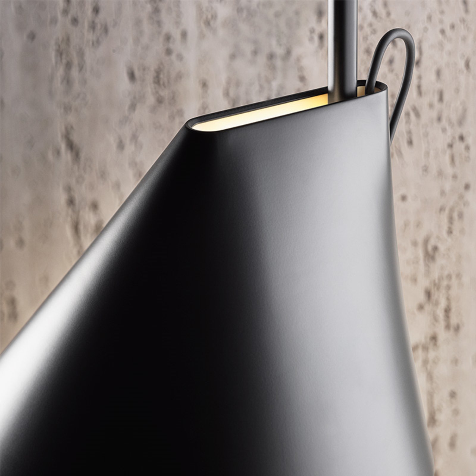 Yuh Table Lamp Black - Louis Poulsen