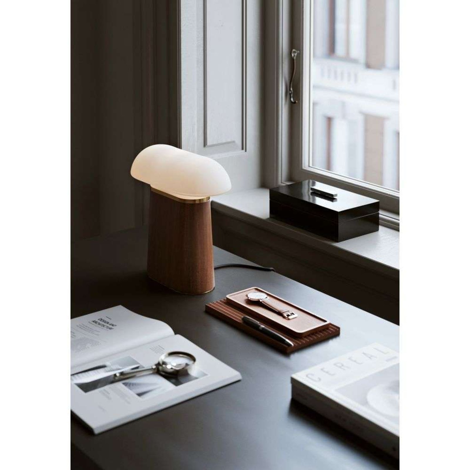 Nova Table Lamp Walnut/Opal - Woud