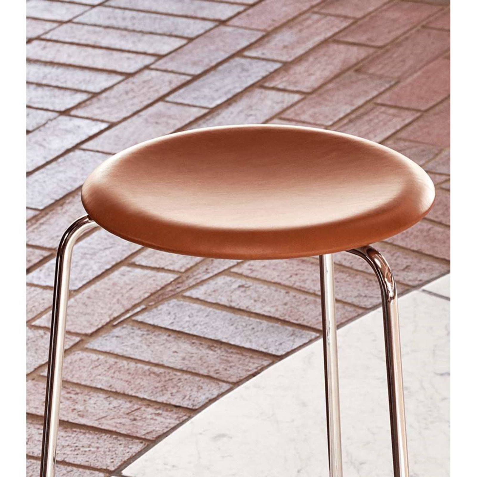 High Dot™ Stool Negro - Fritz Hansen