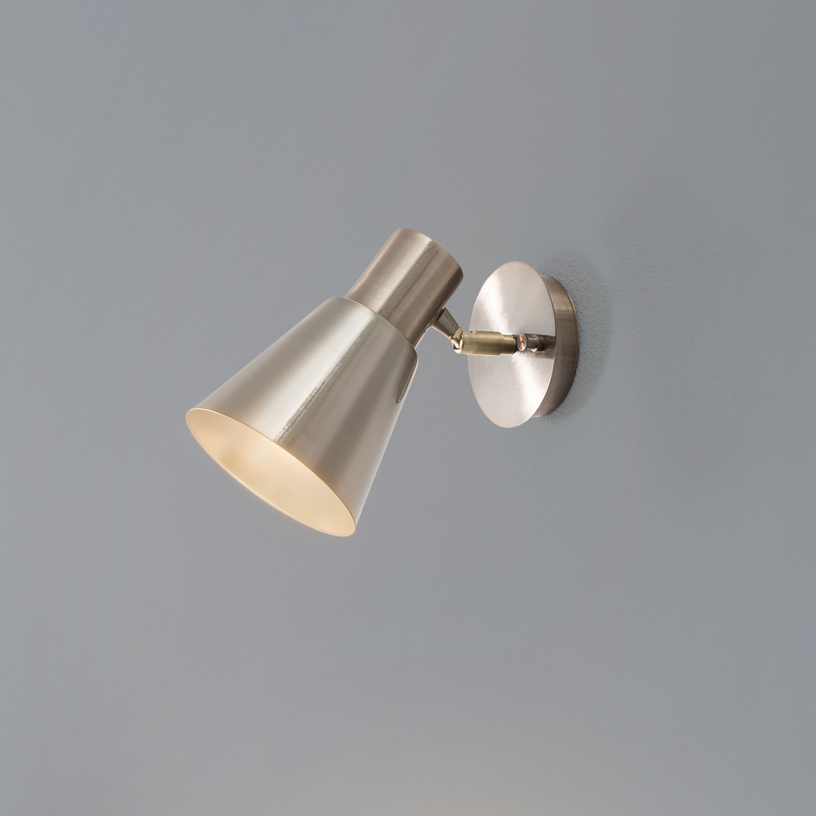 Candeeiro de parede Kem, latão, metal, altura 22 cm, E27