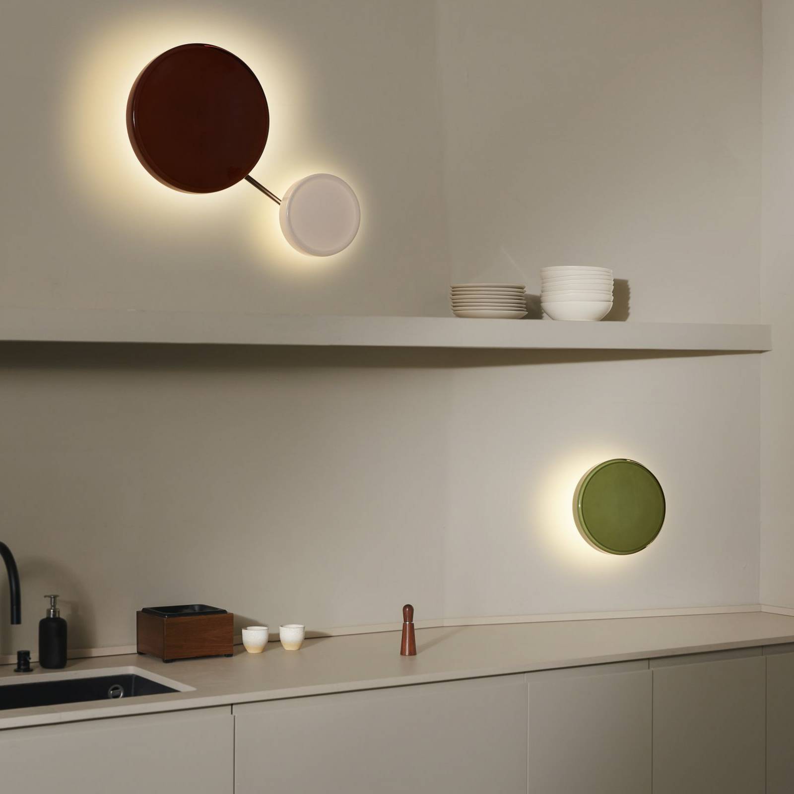 MARSET LED-Wandlampe Caramel, grün, Ø 28 cm, TRIAC, Glas günstig online kaufen