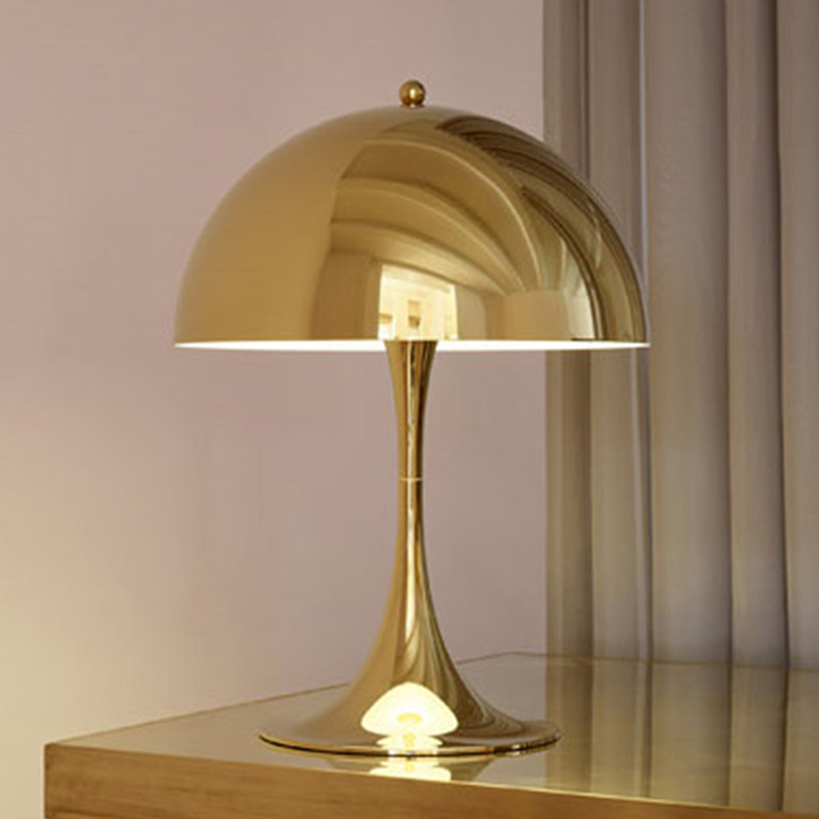 Louis Poulsen Panthella Mini table lamp brass