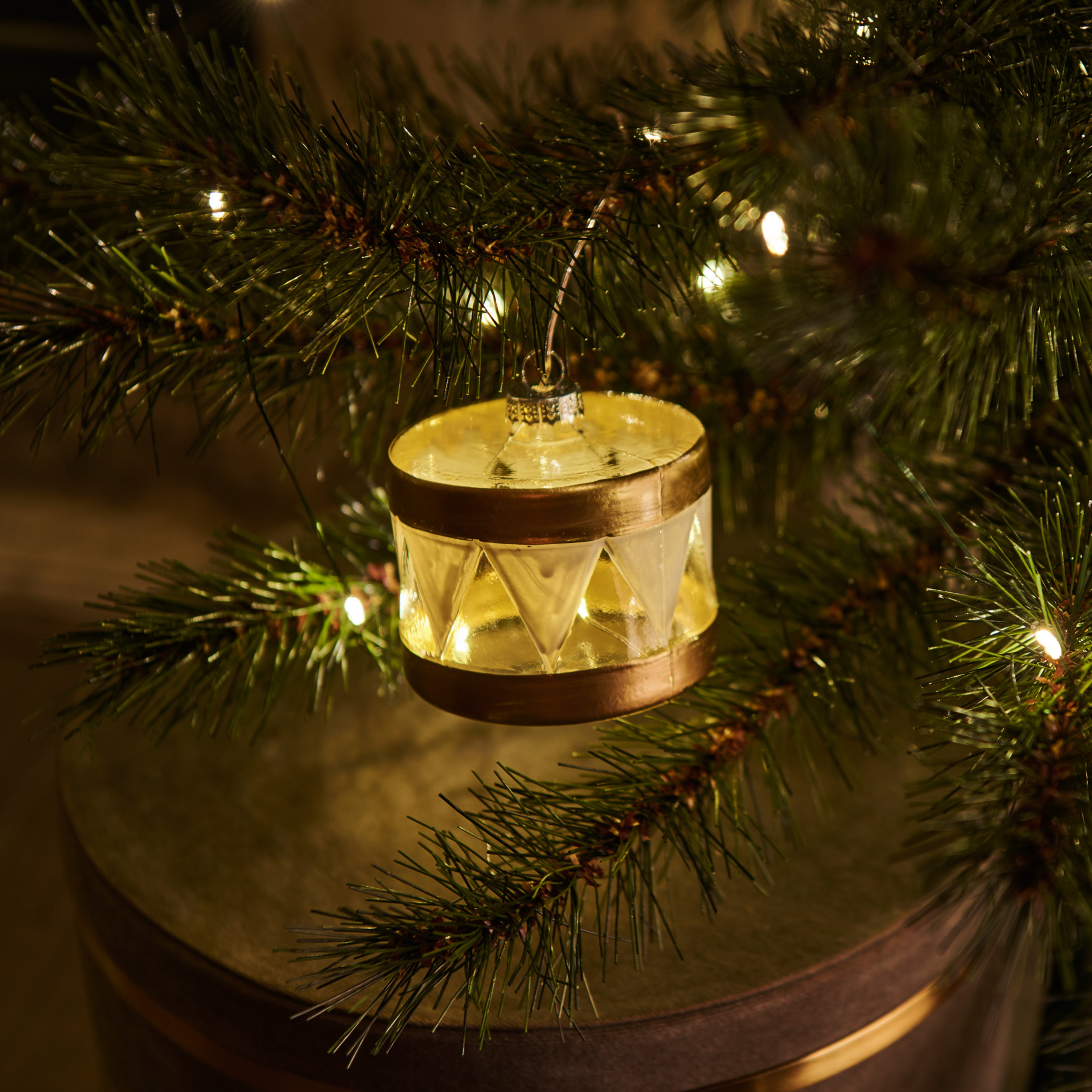 Colgante decorativo Elly con LED, Ø 7 cm, dorado