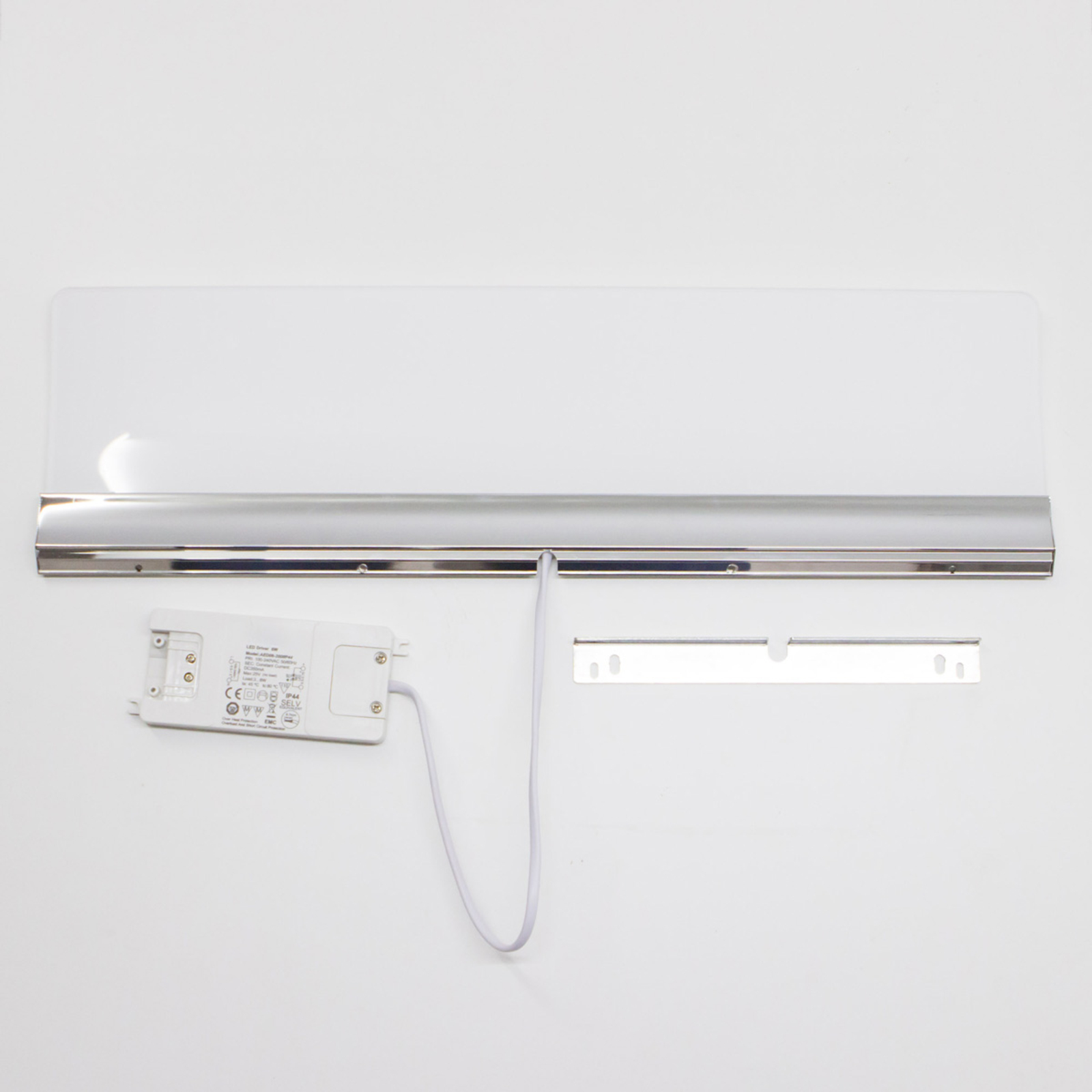 Flächige LED-Spiegelleuchte Angela, IP44