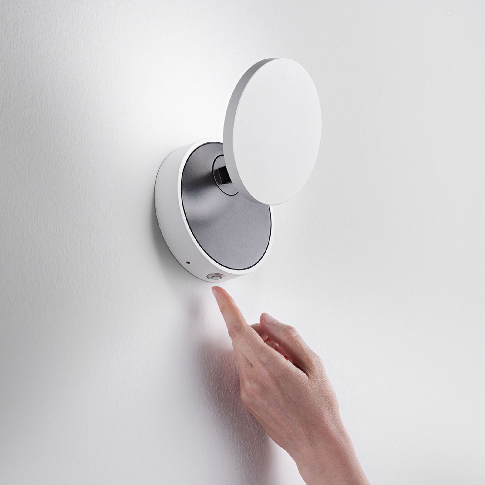 Ara LED wall light with reading spotlight