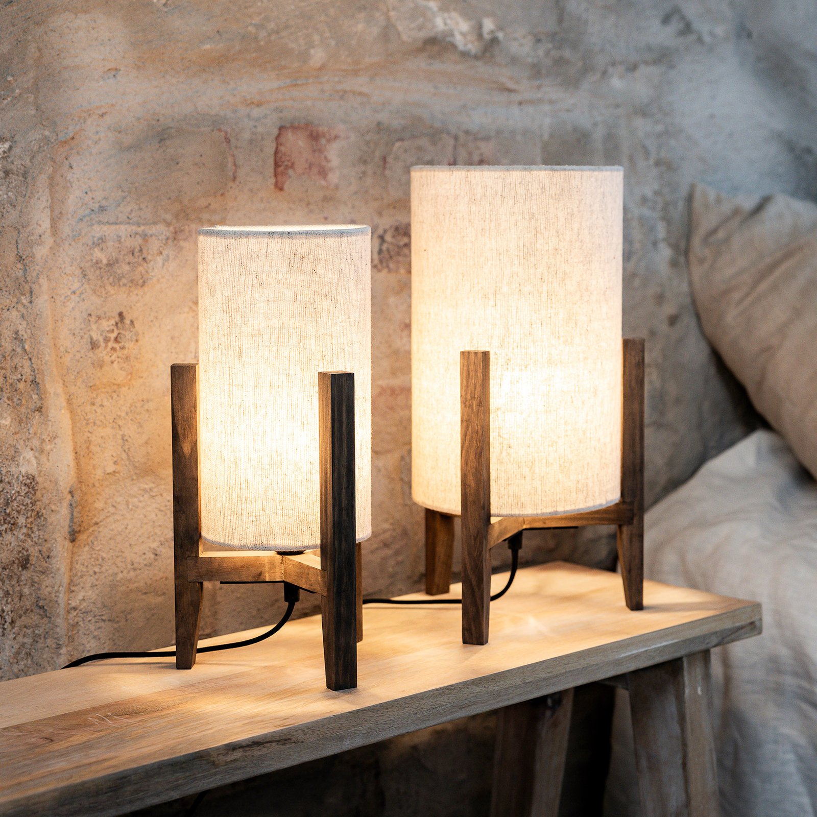 Eruca 1 Lampe de Table H39 Walnut/Beige - Markslöjd