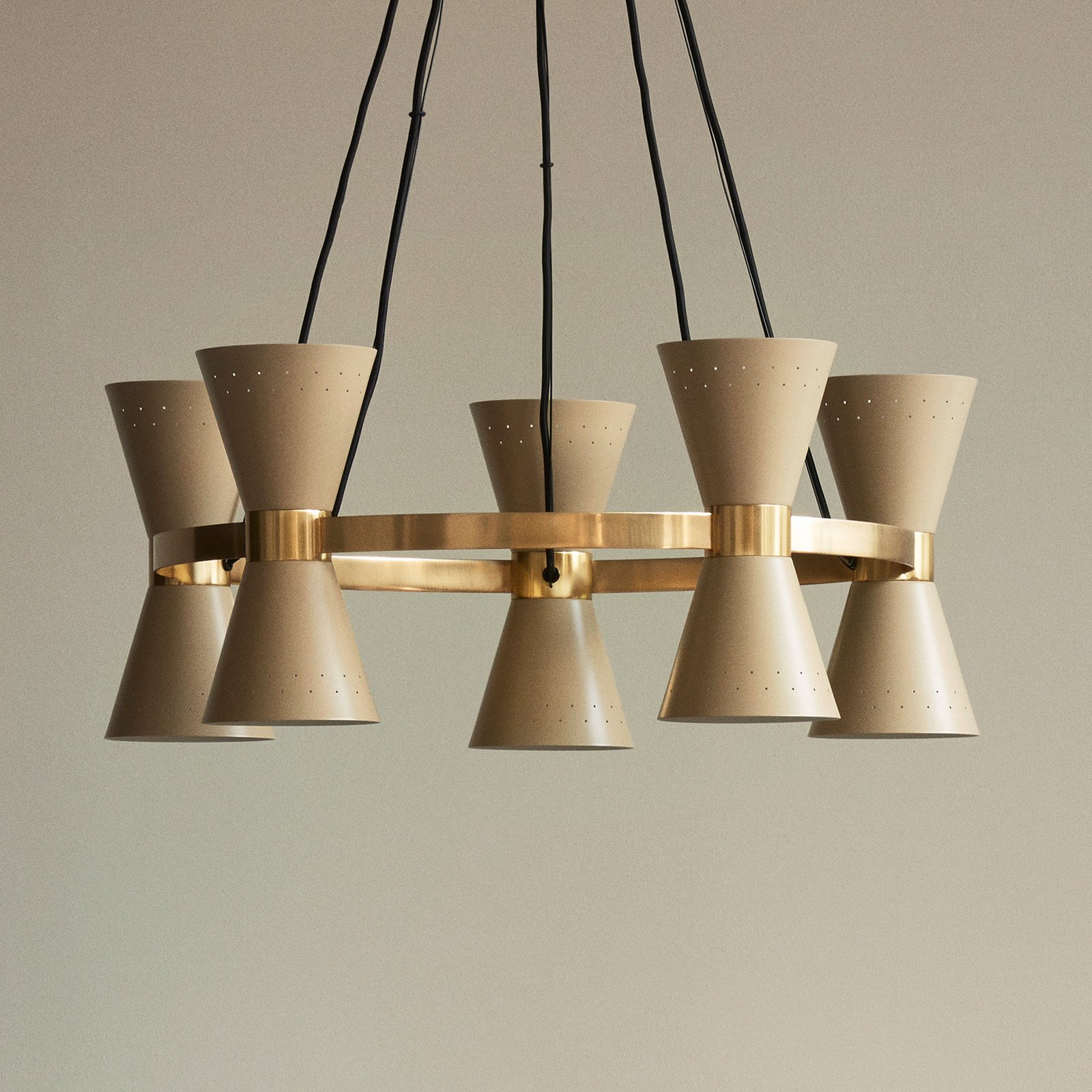 Audo Copenhagen Audo Collector lampă suspendată 5 becuri - Camera de zi / sufragerie - design - crem alamă lustruită - Metal