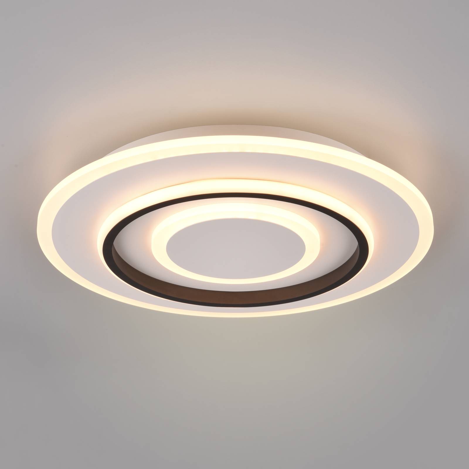 Reality Leuchten LED-taklampa Jora rund med fjärrkontroll Ø 41 cm