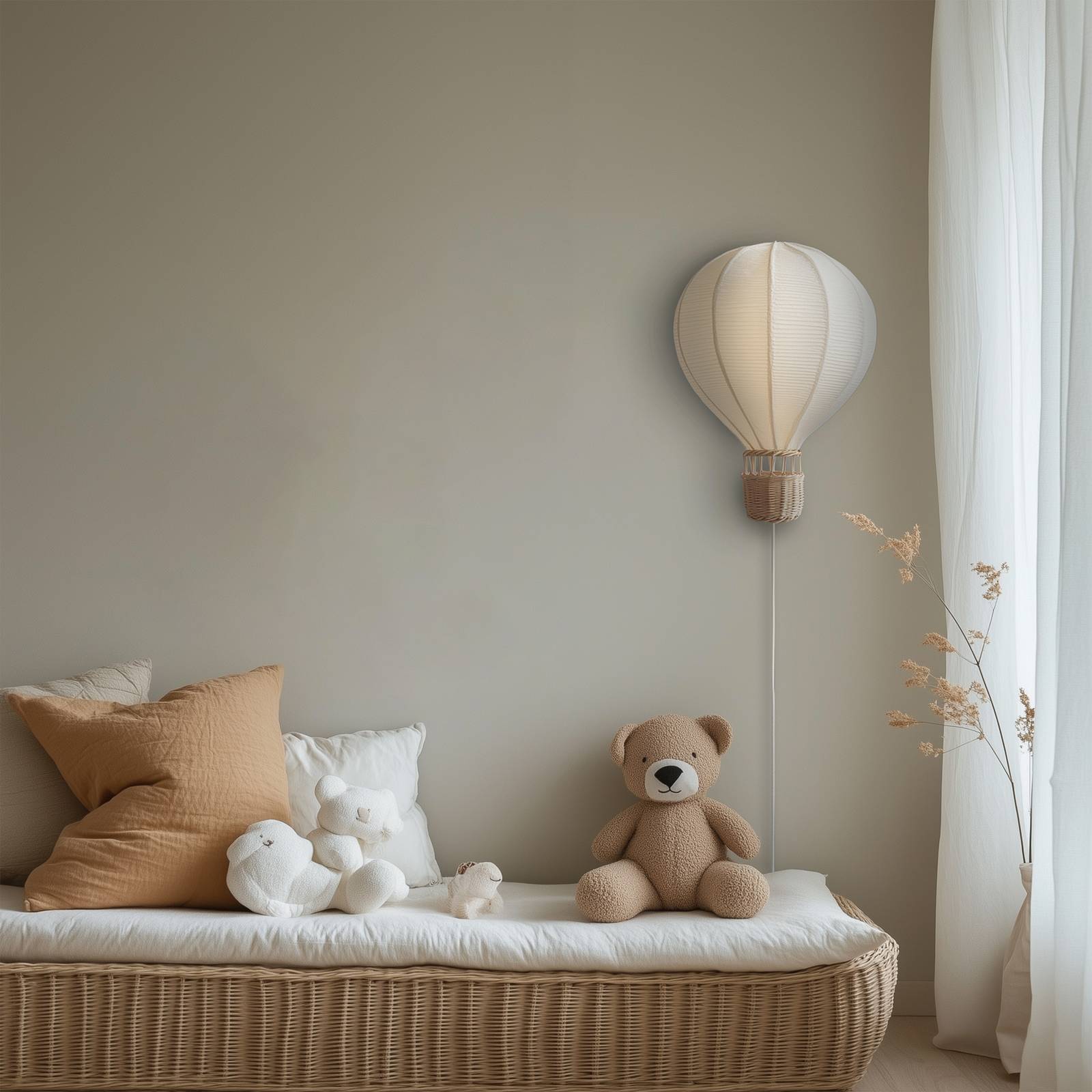 Lindby kinkiet Balloon, Ø 30 cm, rattan, E27