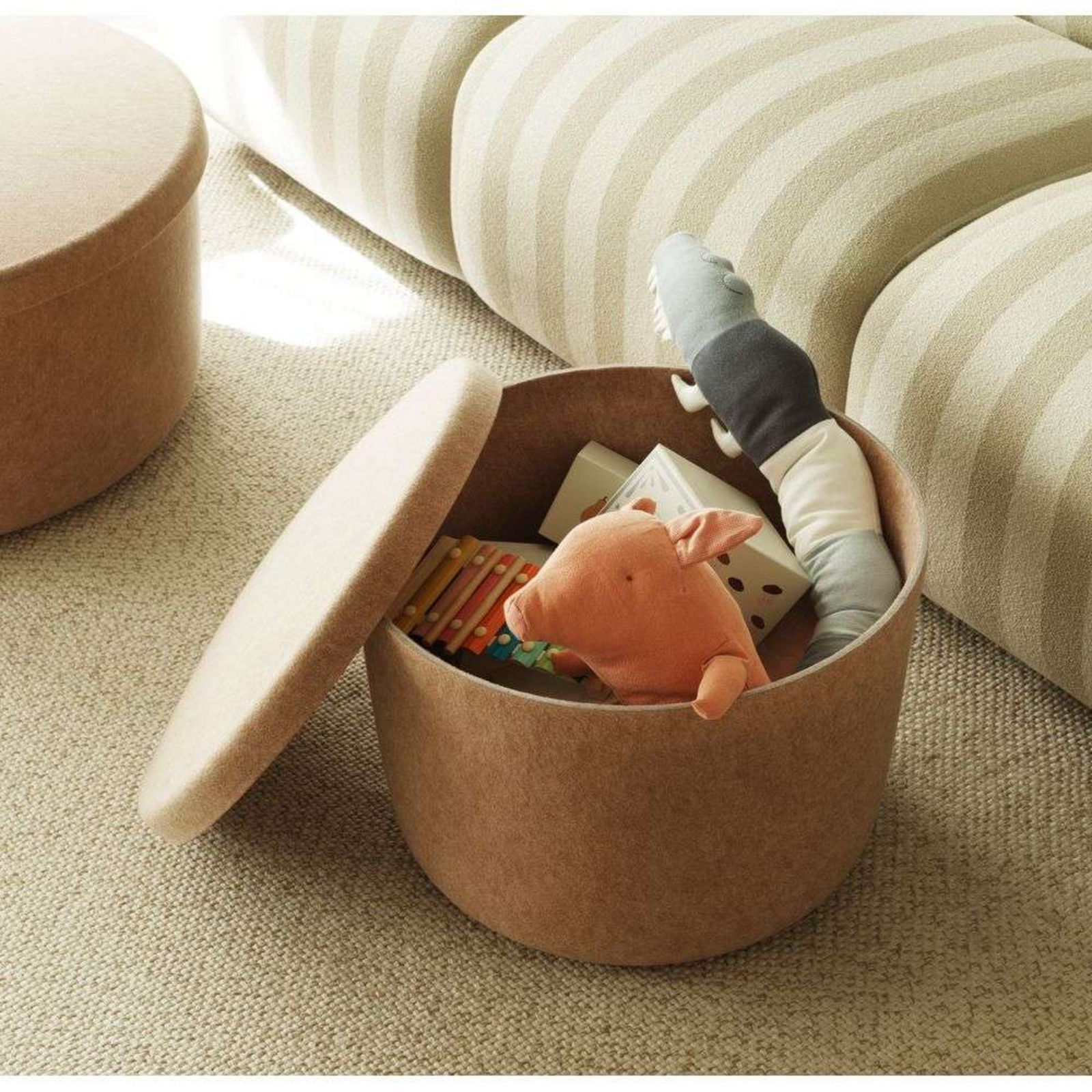 Hide Storage Pouf Small Brown - Normann Copenhagen