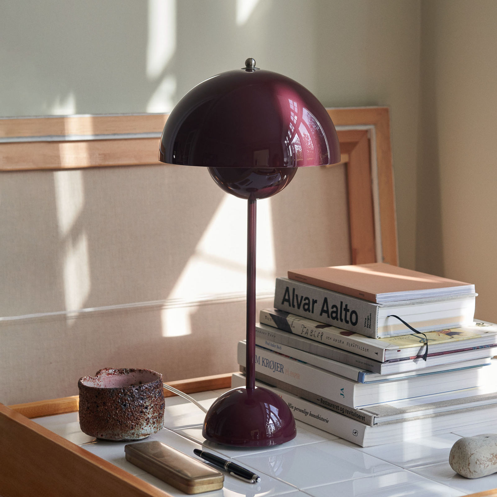 Flowerpot VP3 Lampe de Table Dark Plum - &Tradition
