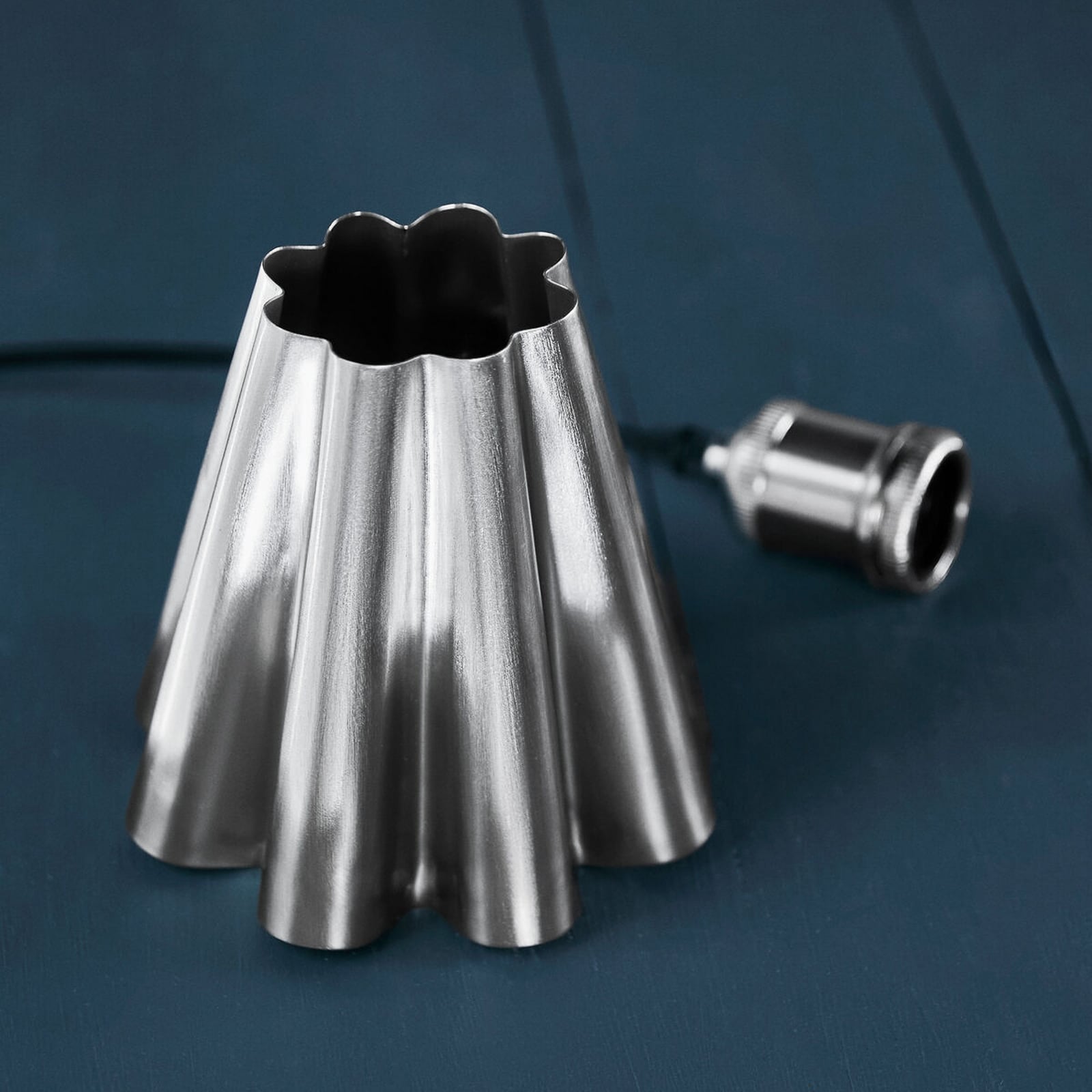 Abajur Flola, prateado, altura 16 cm, metal - House Doctor