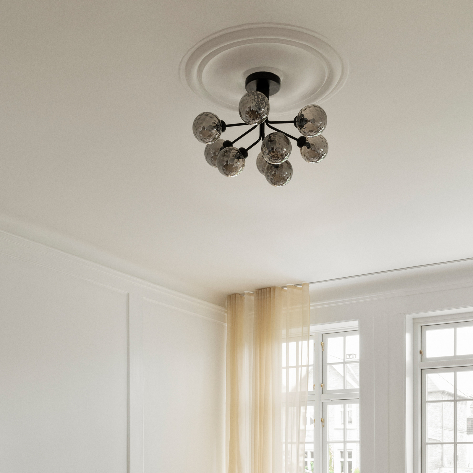 Apiales 9 ceiling light, black/smoke grey, Ø 60 cm - Nuura