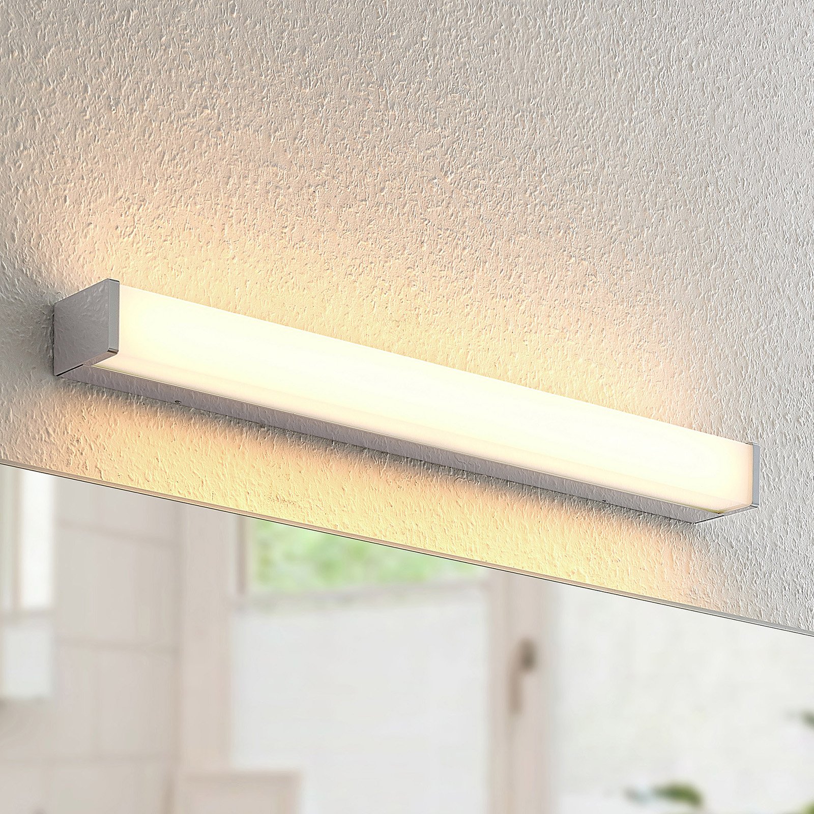 Lindby LED-Badezimmerlampe Klea, 60 cm, chrom, Metall, IP44