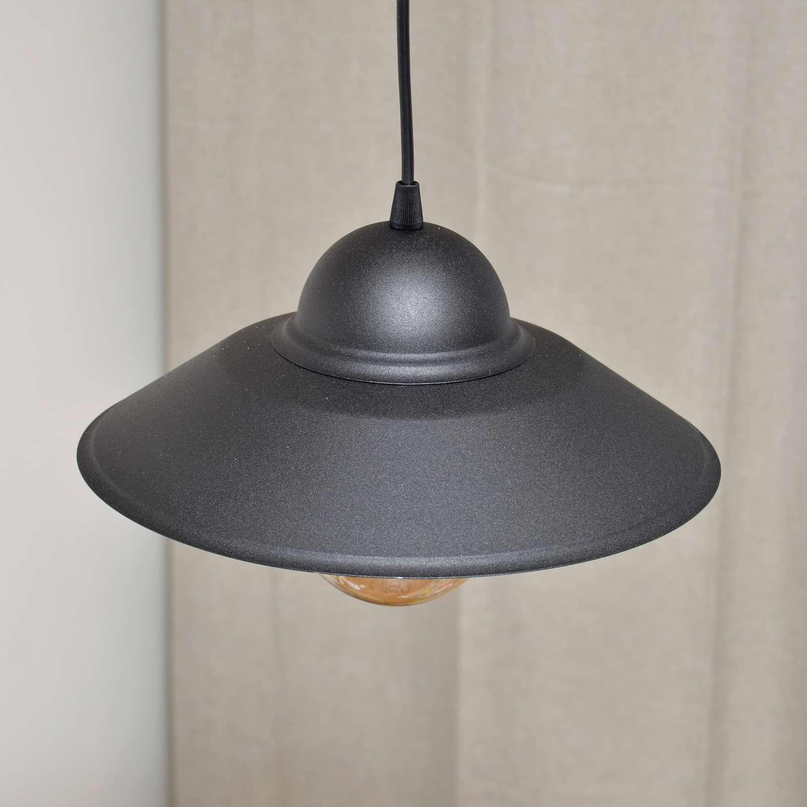 Sorapis pendant light, black, metal, Ø 27.5 cm