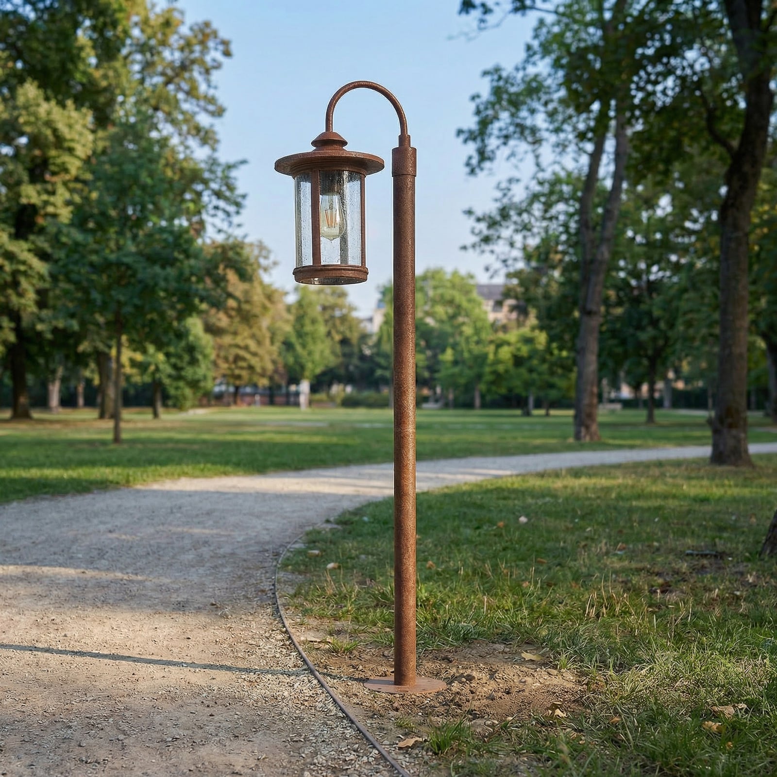 Lindby Wegeleuchte Zayn, rostfarben, Glas, Höhe 109 cm, IP65