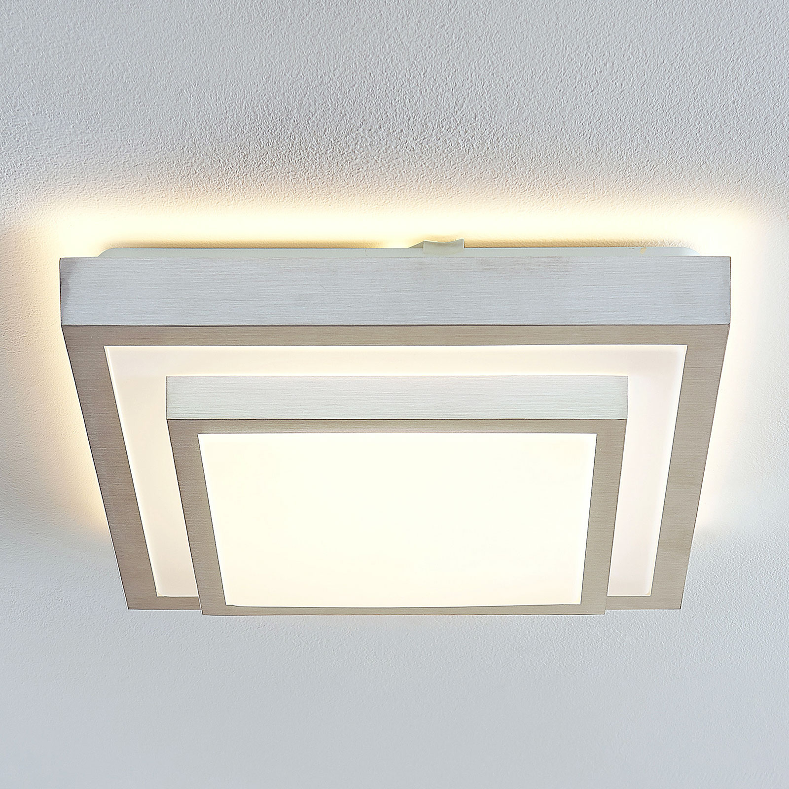 Lindby Mirco lámpara de techo LED angular 37,5 cm